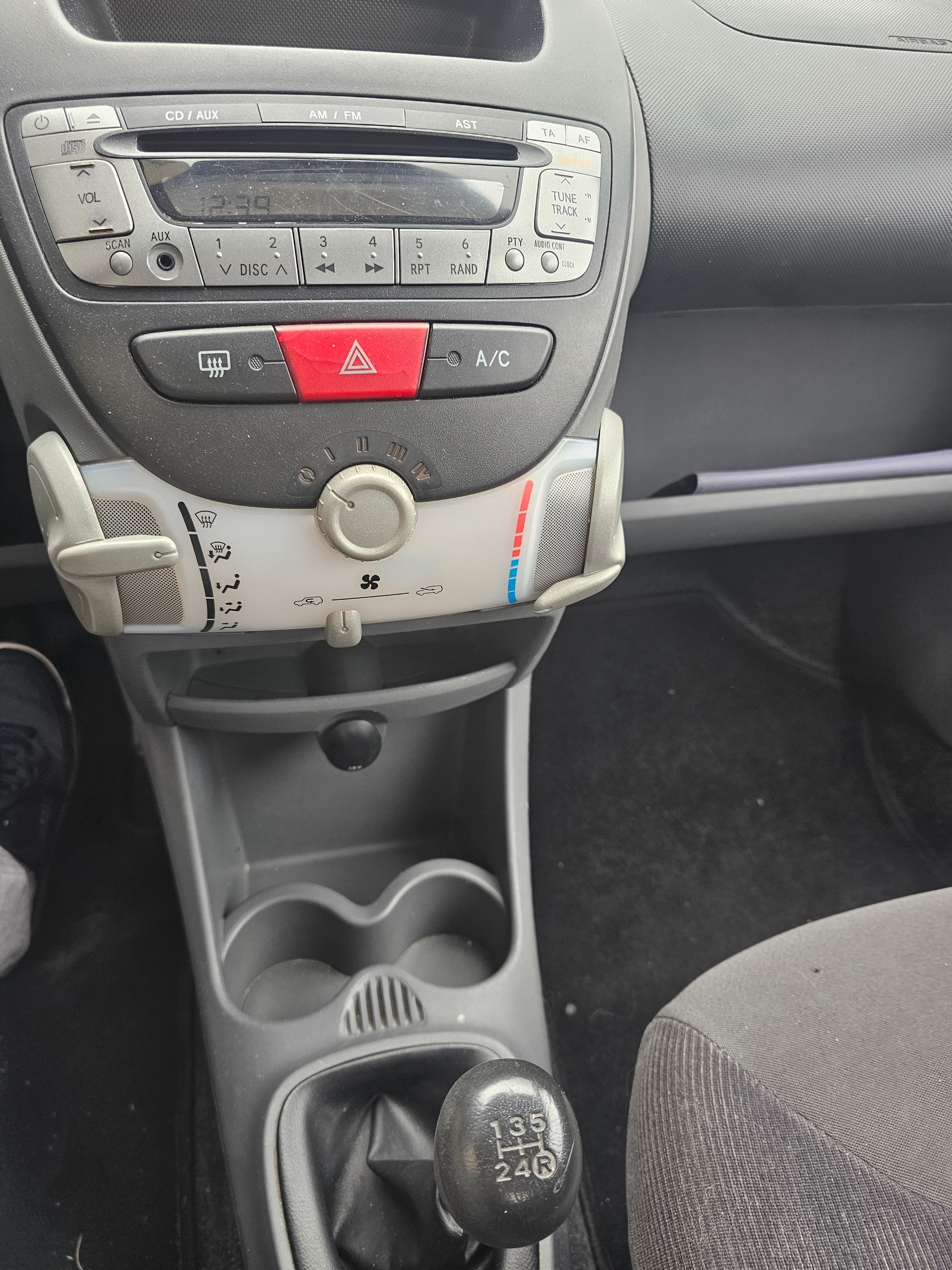 CITROEN C1 1.0i X-image-4