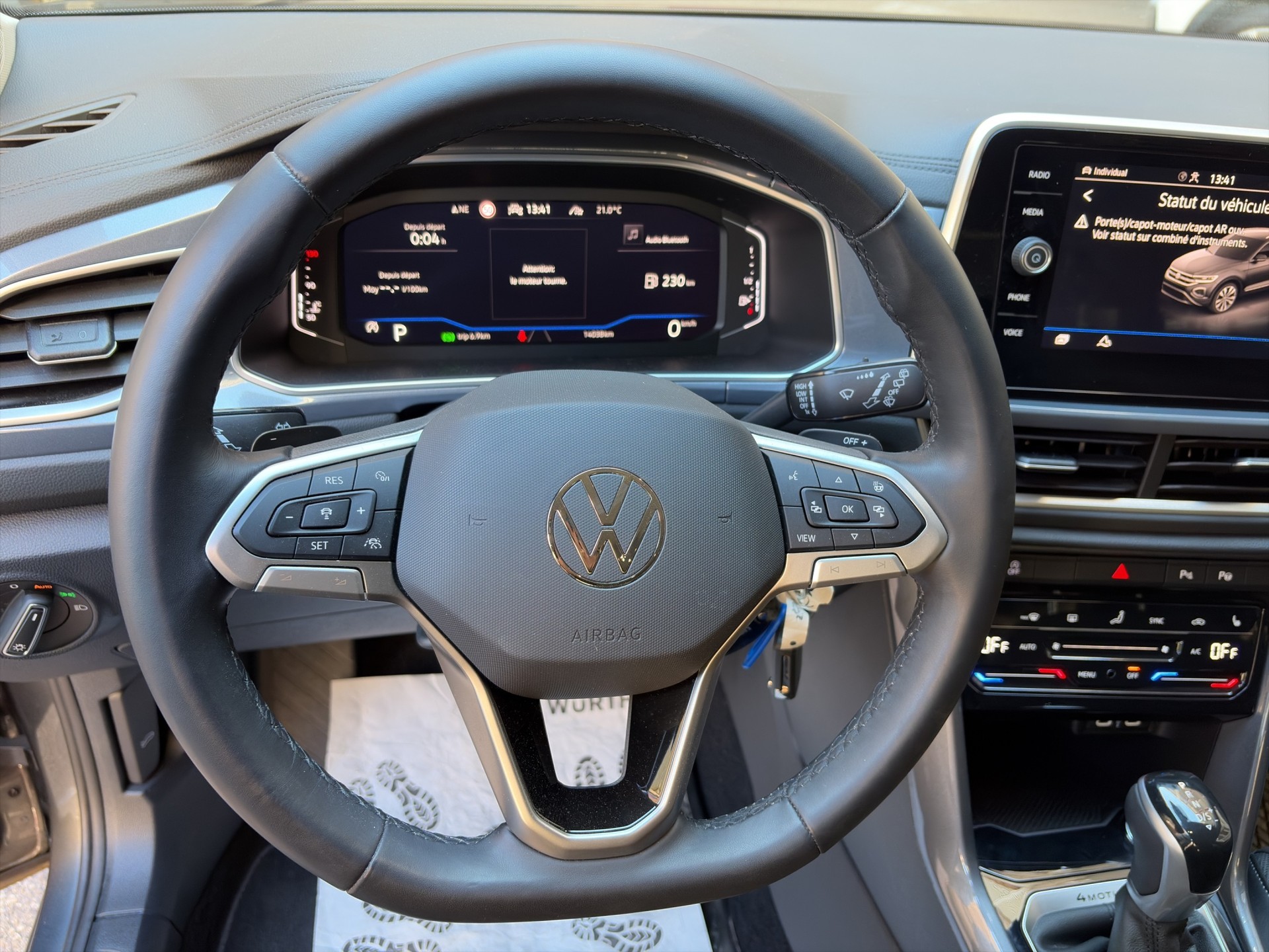 VW T-Roc 2.0 TSI Style DSG 4Motion-image-18