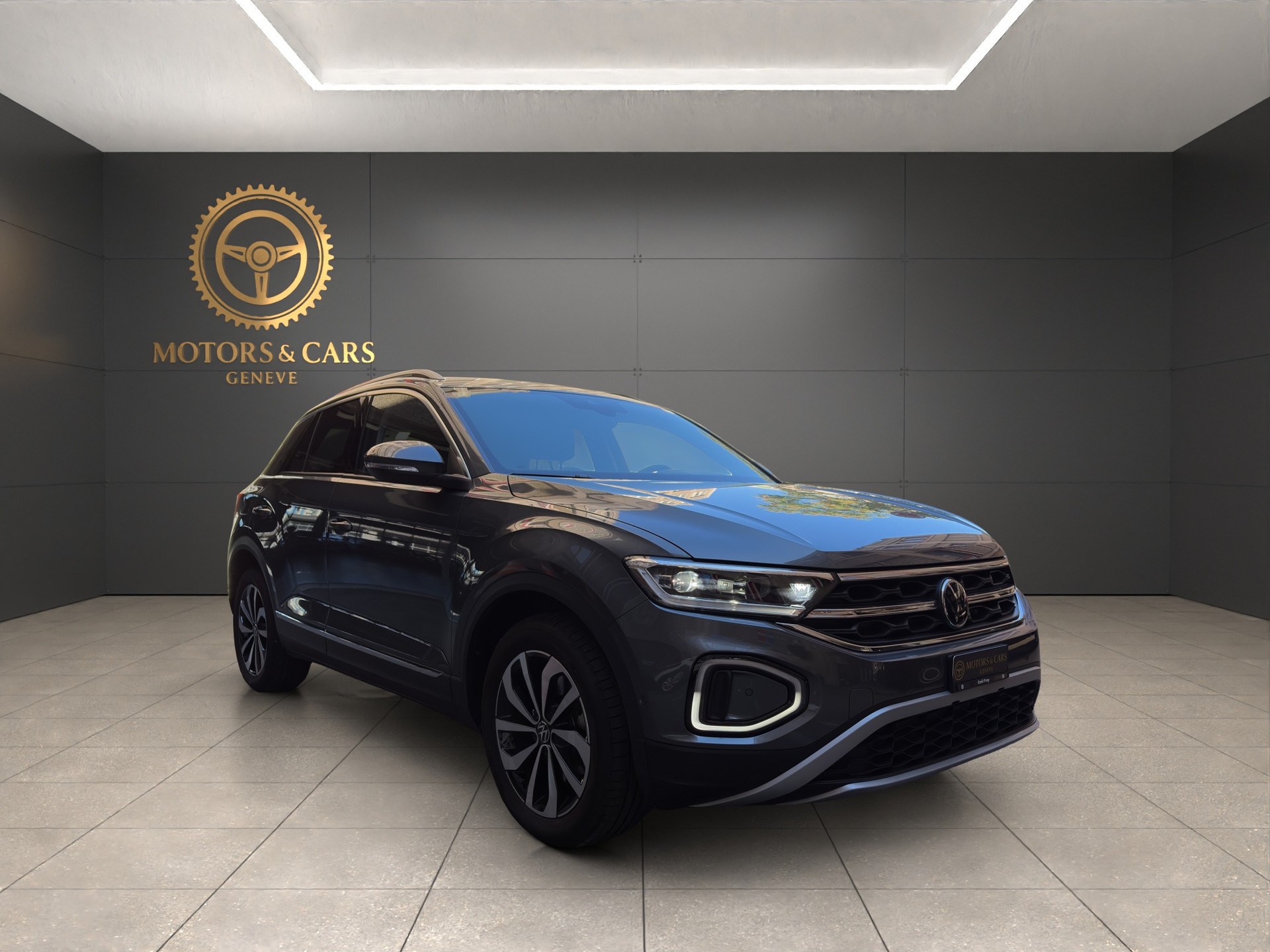 VW T-Roc 2.0 TSI Style DSG 4Motion-image-1