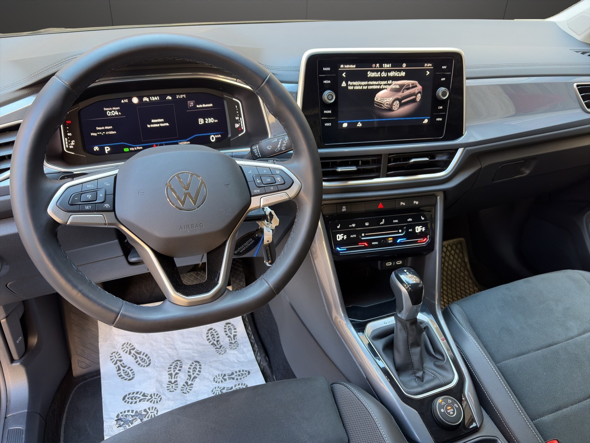 VW T-Roc 2.0 TSI Style DSG 4Motion-image-17