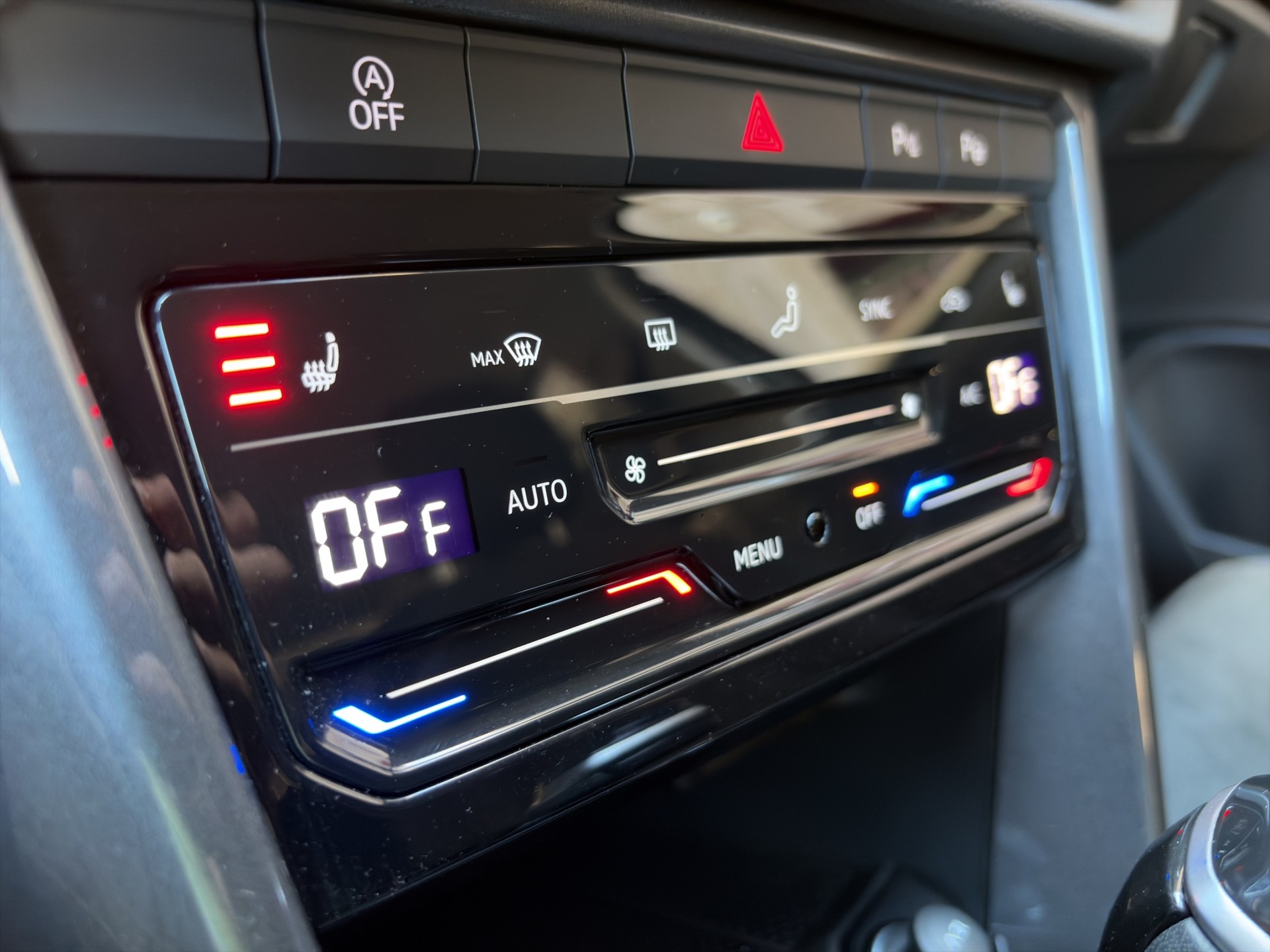 VW T-Roc 2.0 TSI Style DSG 4Motion-image-26