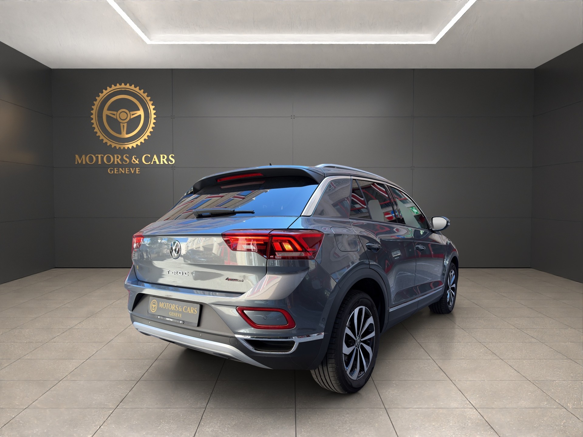 VW T-Roc 2.0 TSI Style DSG 4Motion-image-6