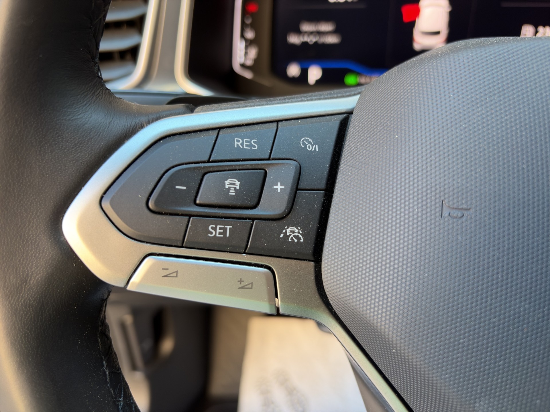 VW T-Roc 2.0 TSI Style DSG 4Motion-image-19