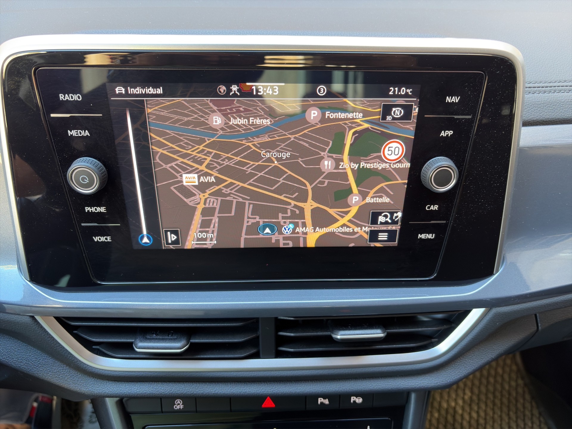 VW T-Roc 2.0 TSI Style DSG 4Motion-image-23