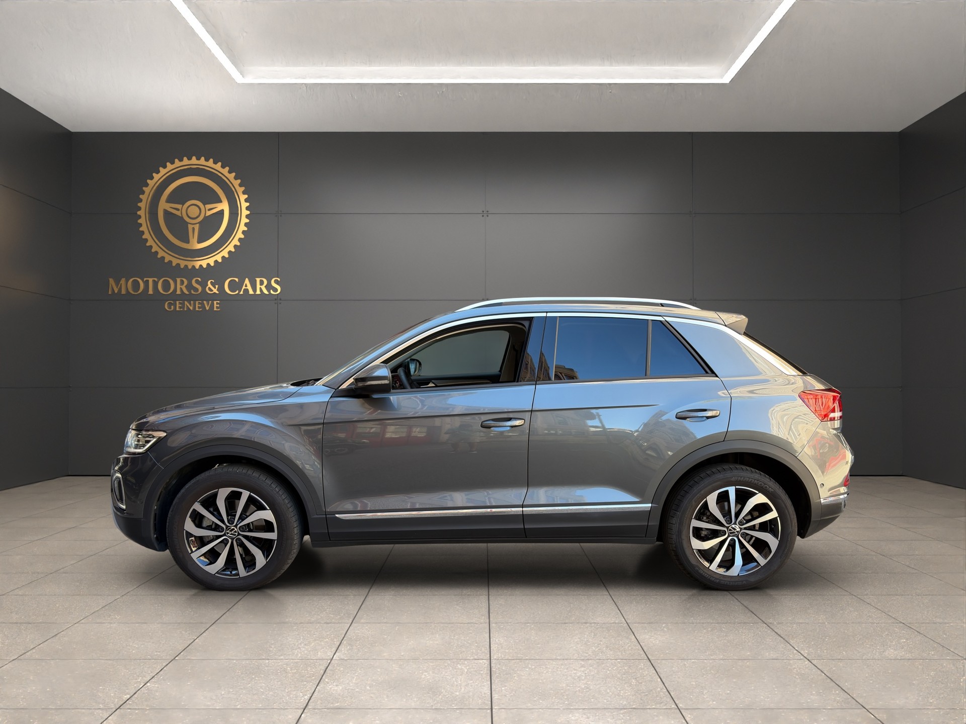 VW T-Roc 2.0 TSI Style DSG 4Motion-image-4