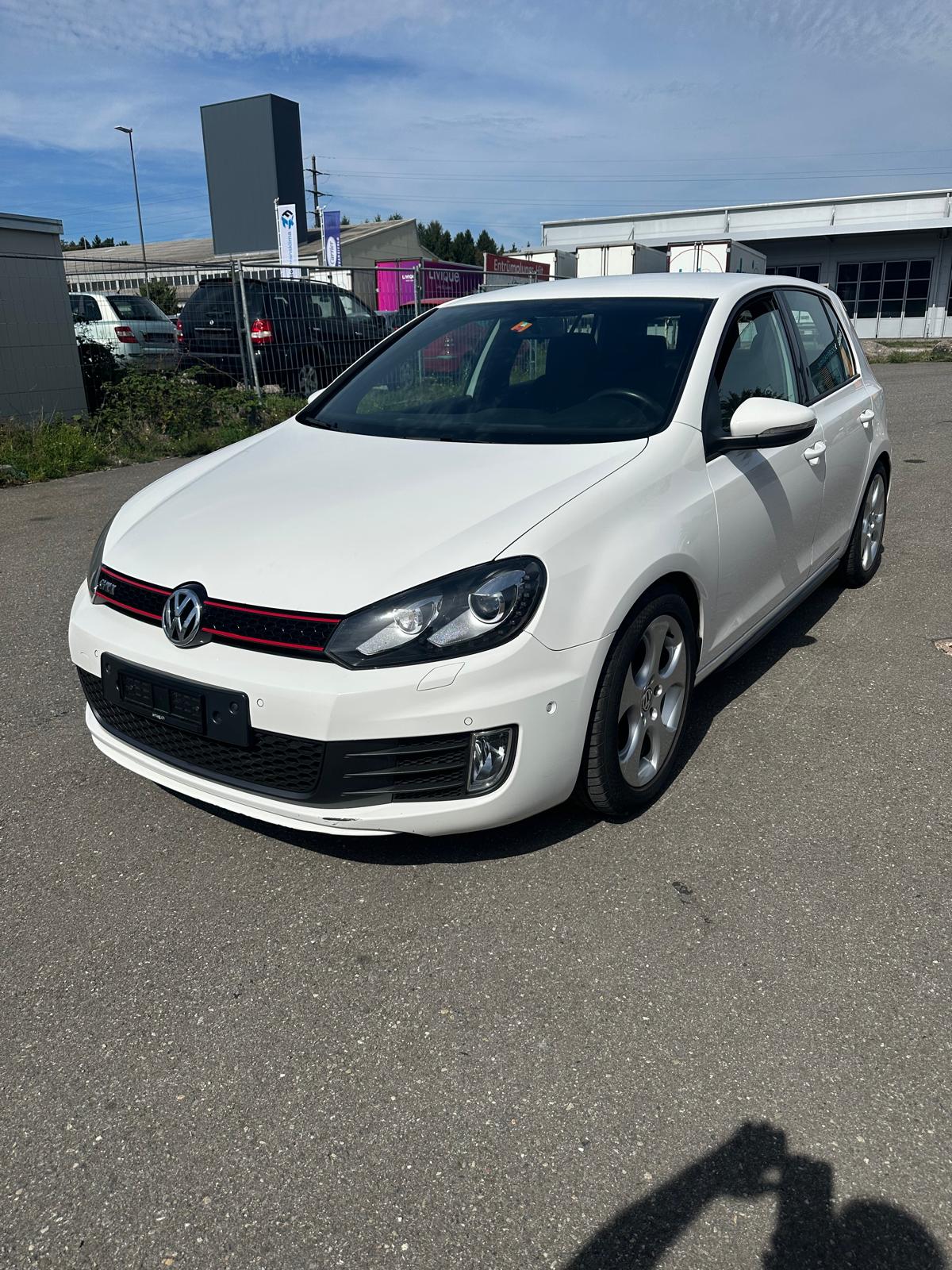 VW GOLF-image-6