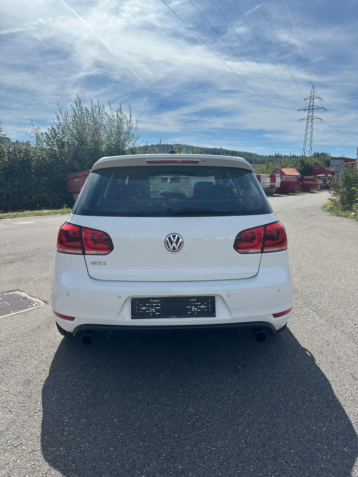 VW GOLF-image-1