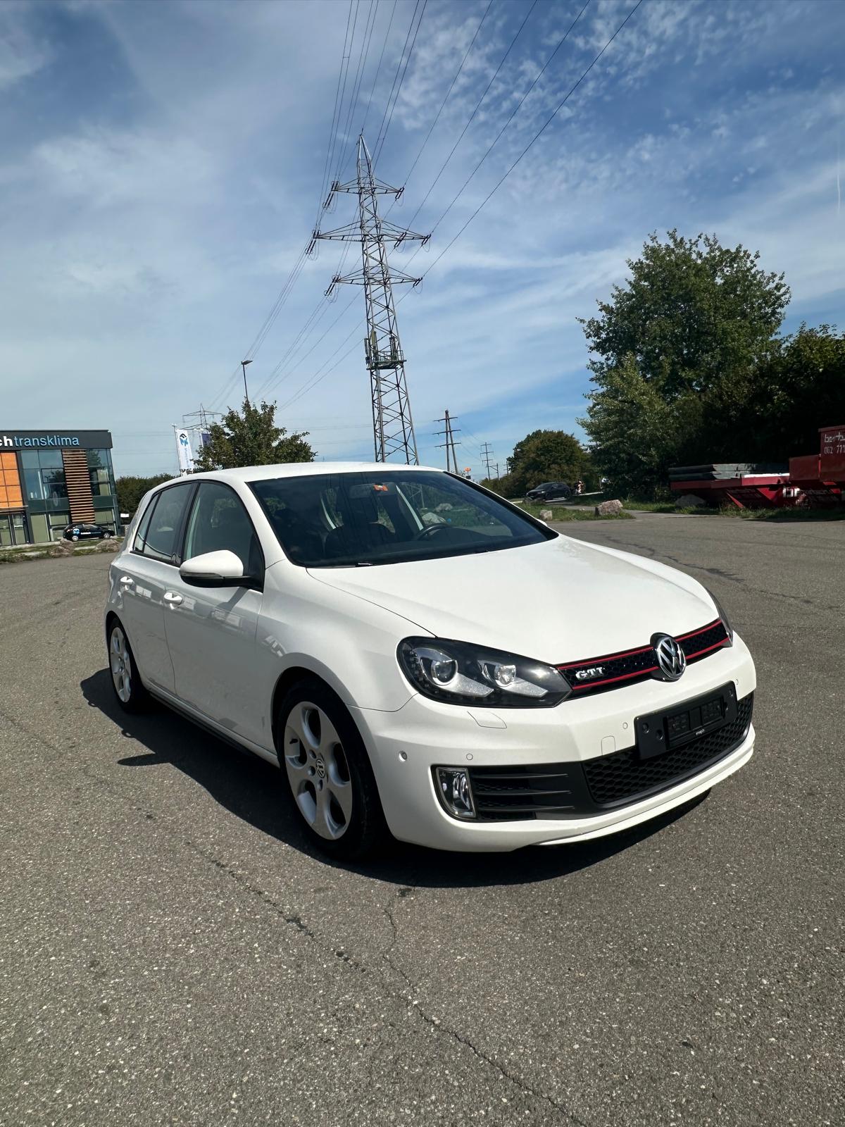 VW GOLF-image-3
