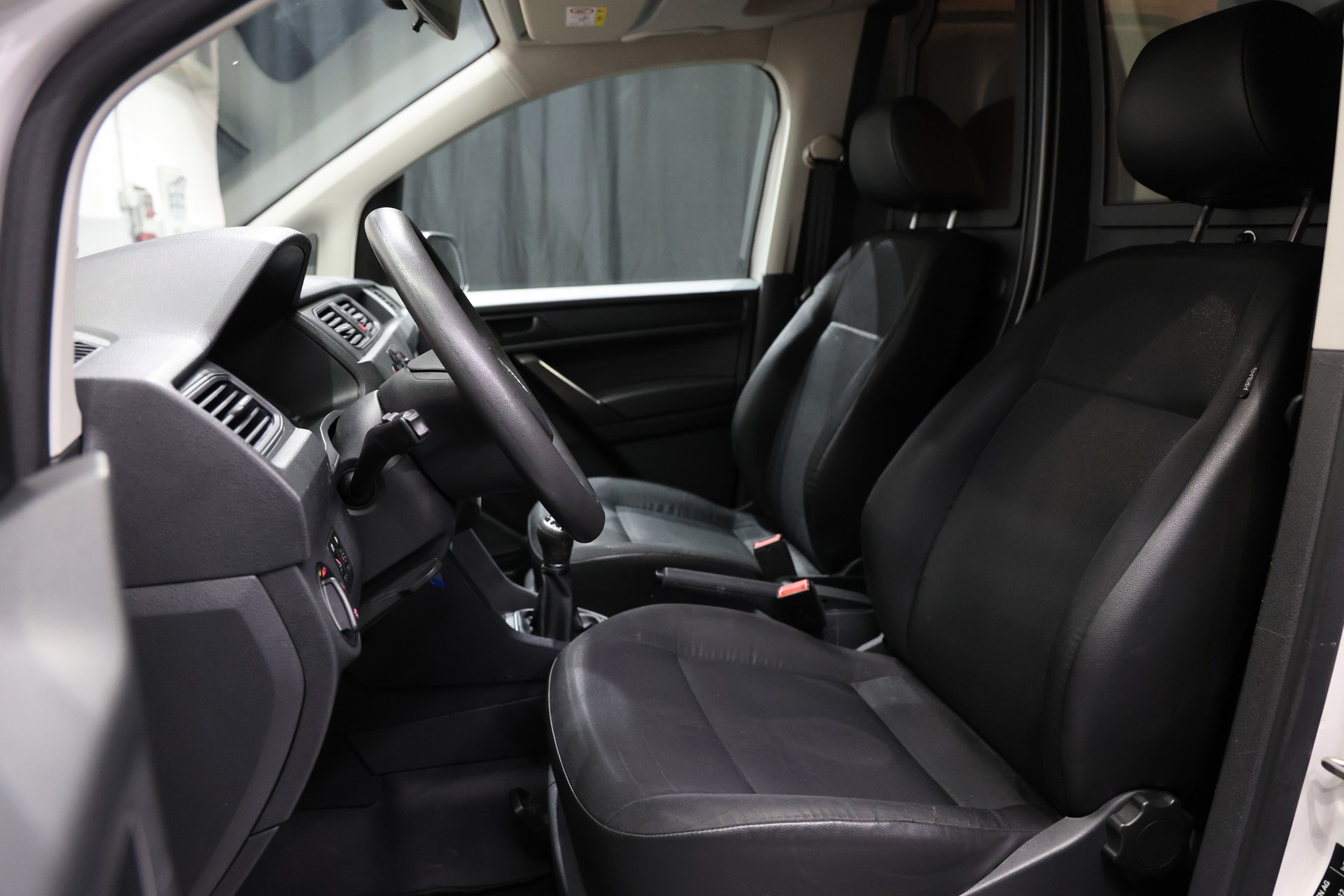 VW Caddy Maxi 1.4TGI BlueMotion Technology-image-9