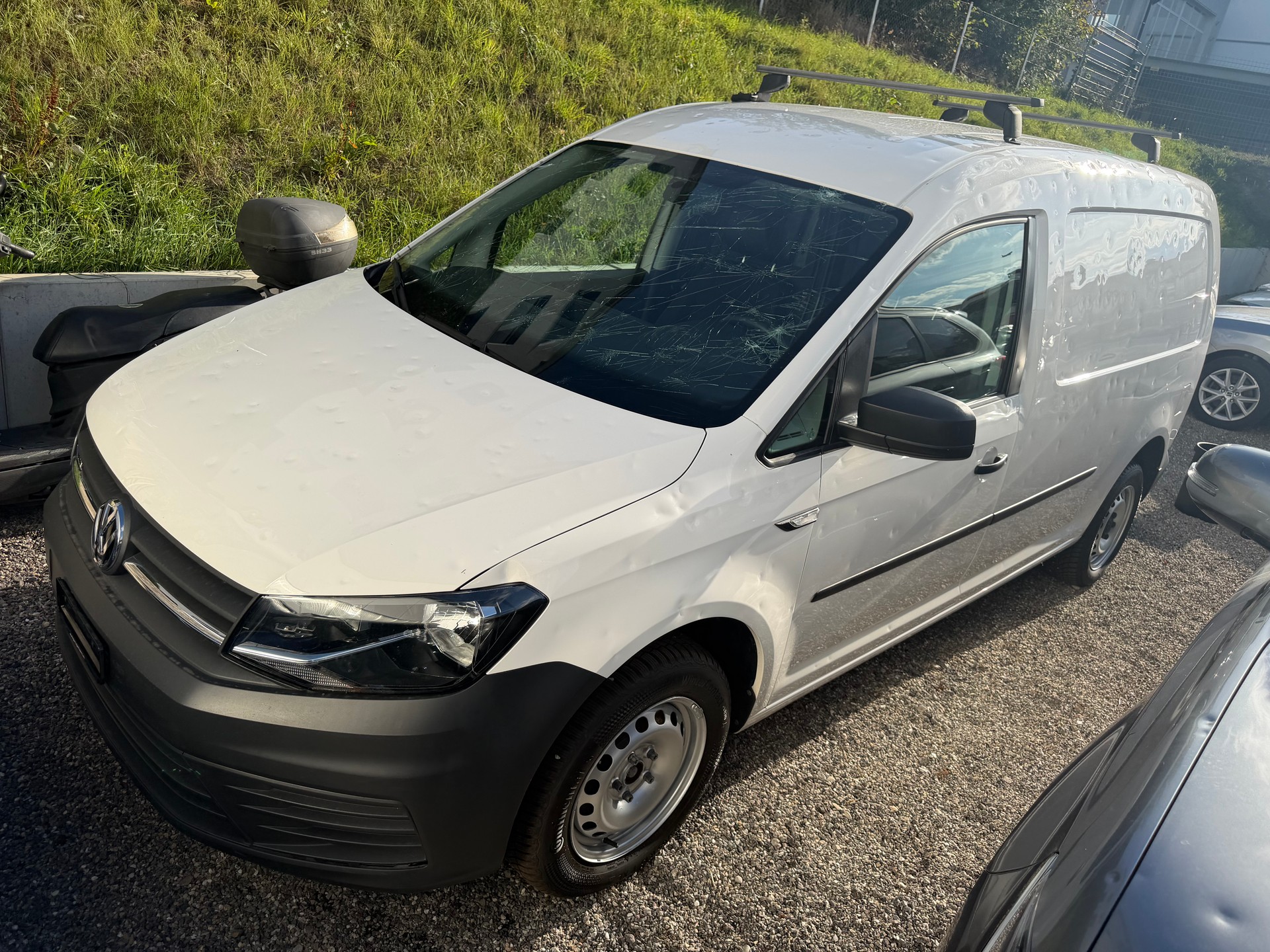 VW Caddy Maxi 1.4TGI BlueMotion Technology-image-5