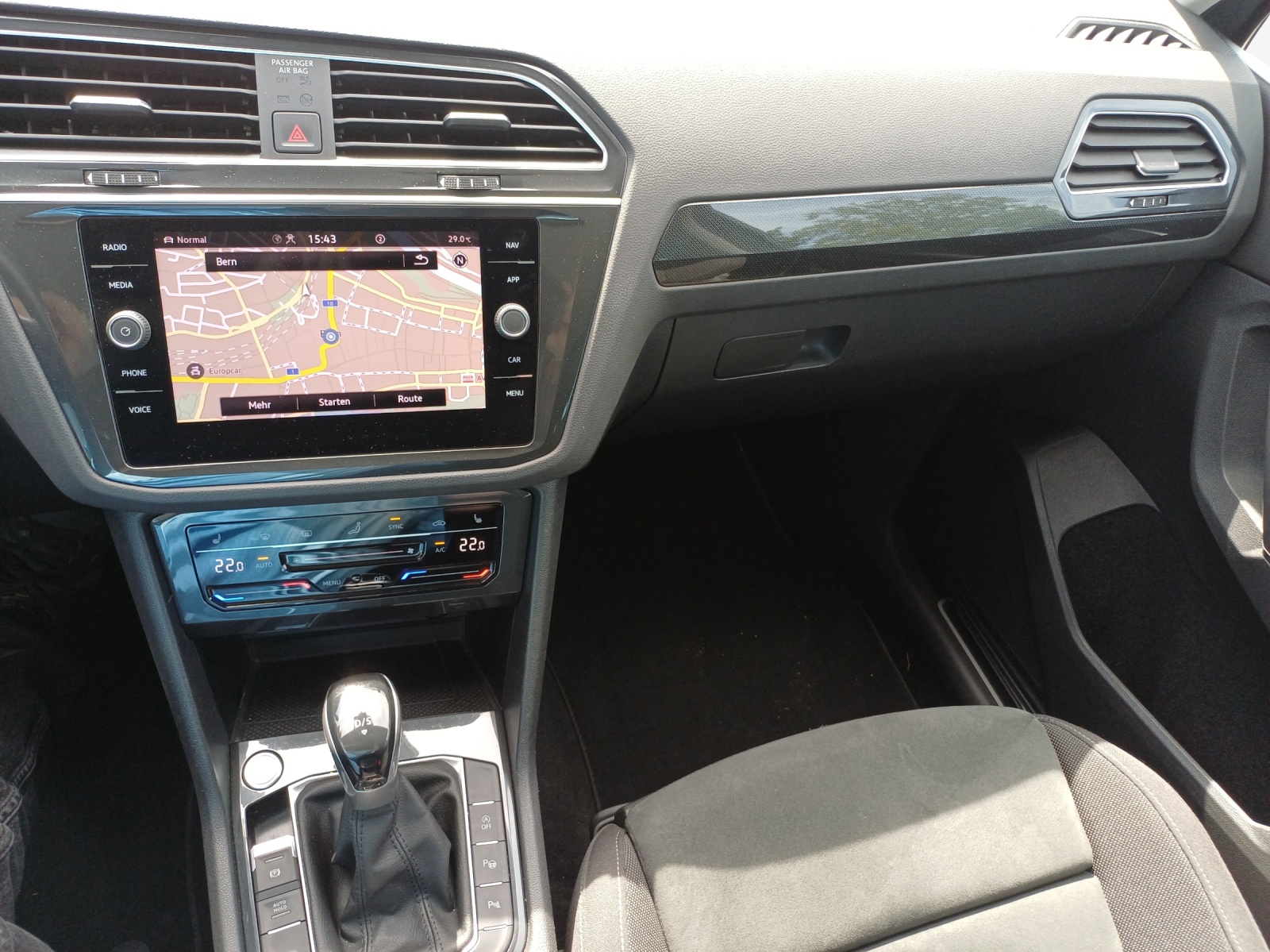VW Tiguan 2.0 TDI SCR Life 4Motion DSG-image-14