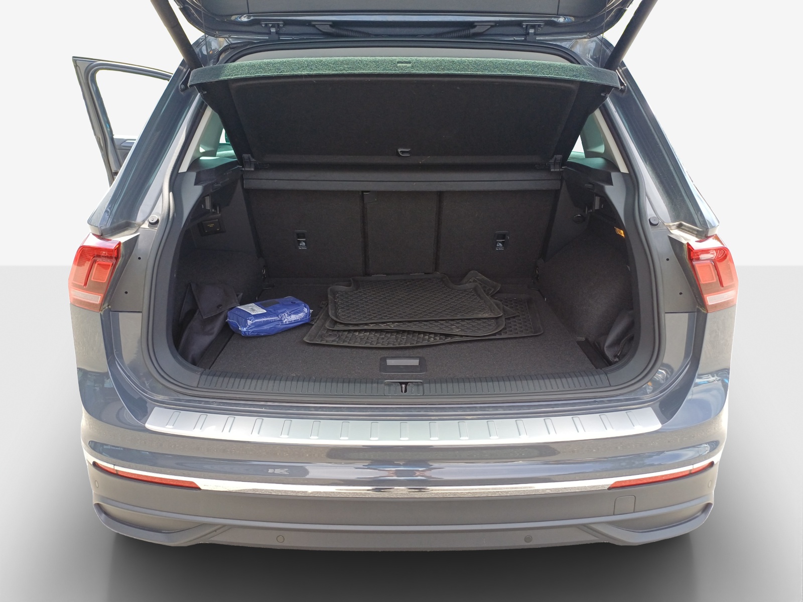 VW Tiguan 2.0 TDI SCR Life 4Motion DSG-image-12