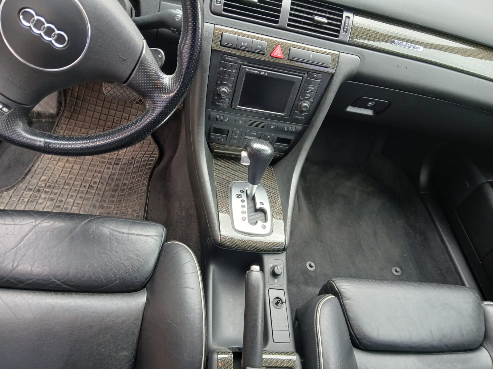 AUDI 4.2 V8 40V quattro-image-5