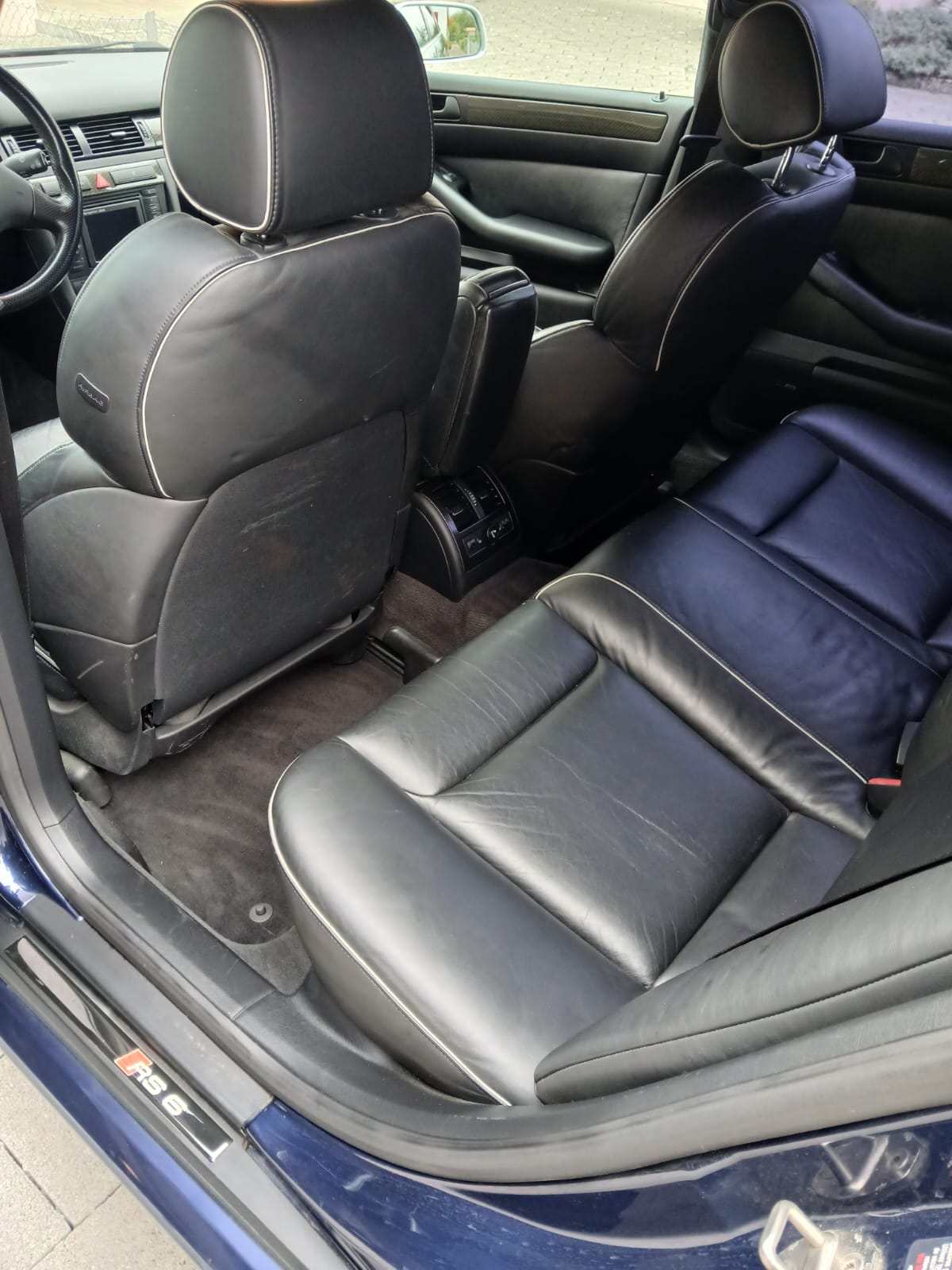 AUDI 4.2 V8 40V quattro-image-4