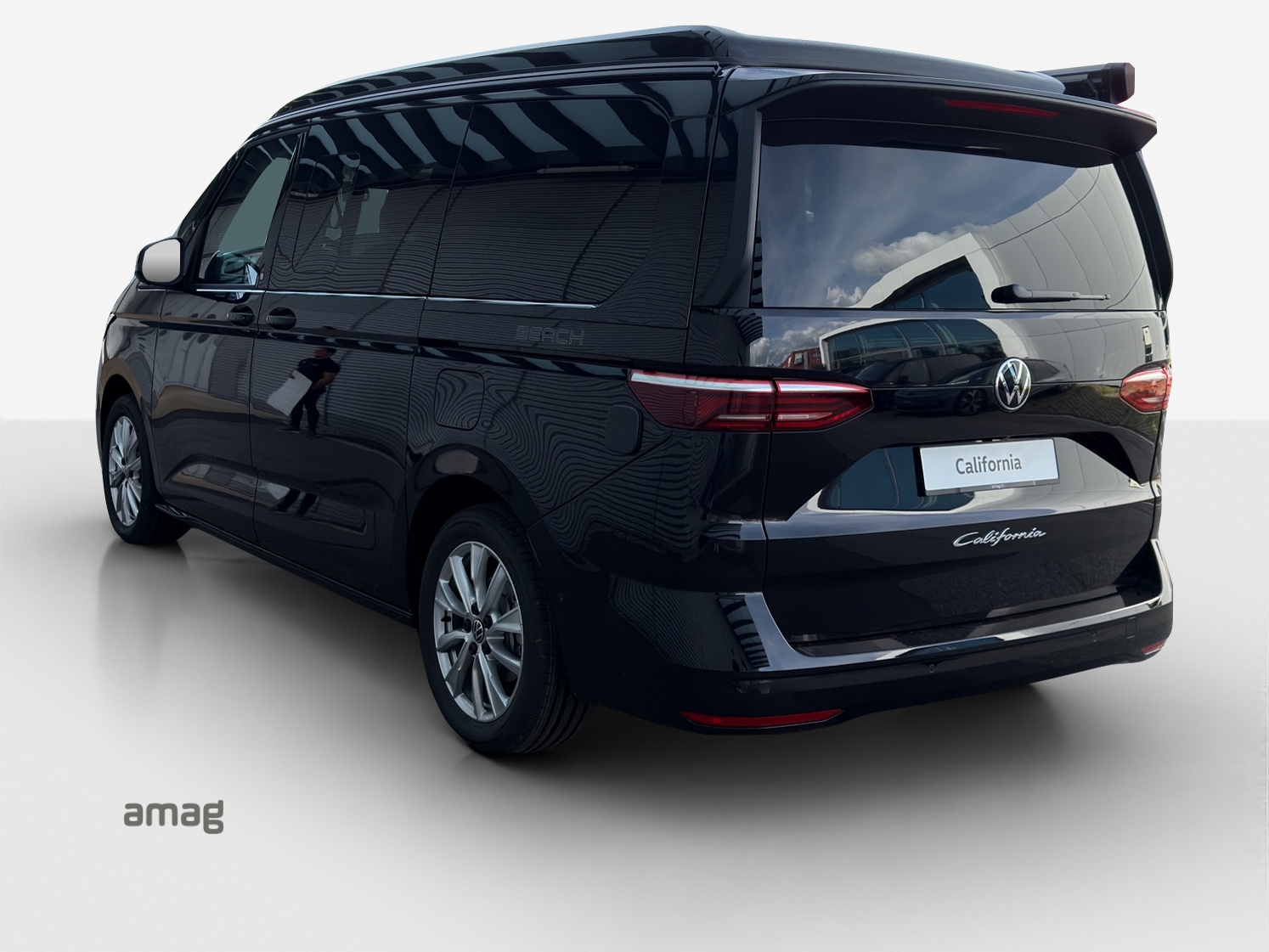 VW California 2.0 TDI Beach Tour-image-2
