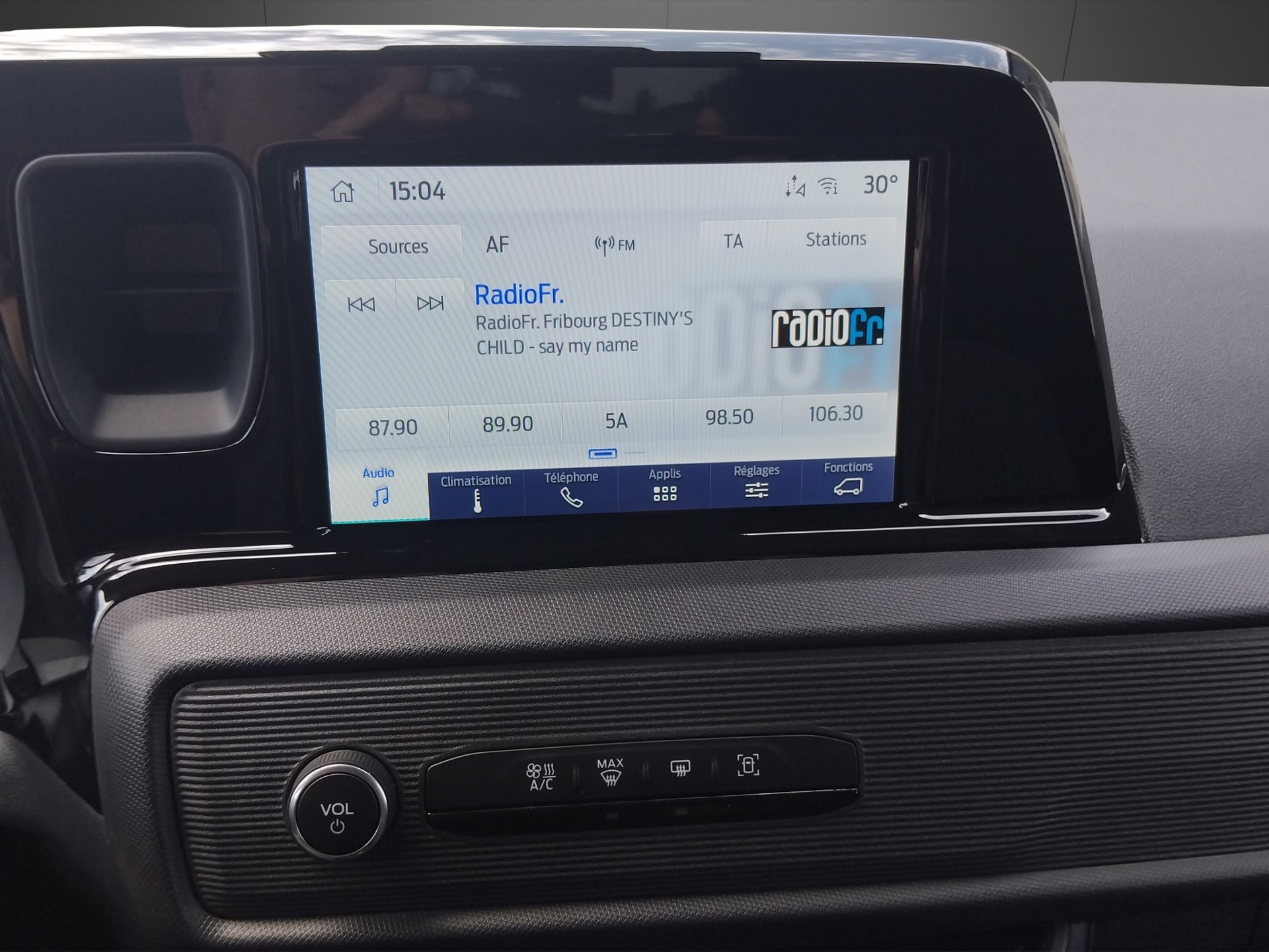 FORD Transit Courier Van 1.0 EcoBoost Trend Automat-image-12