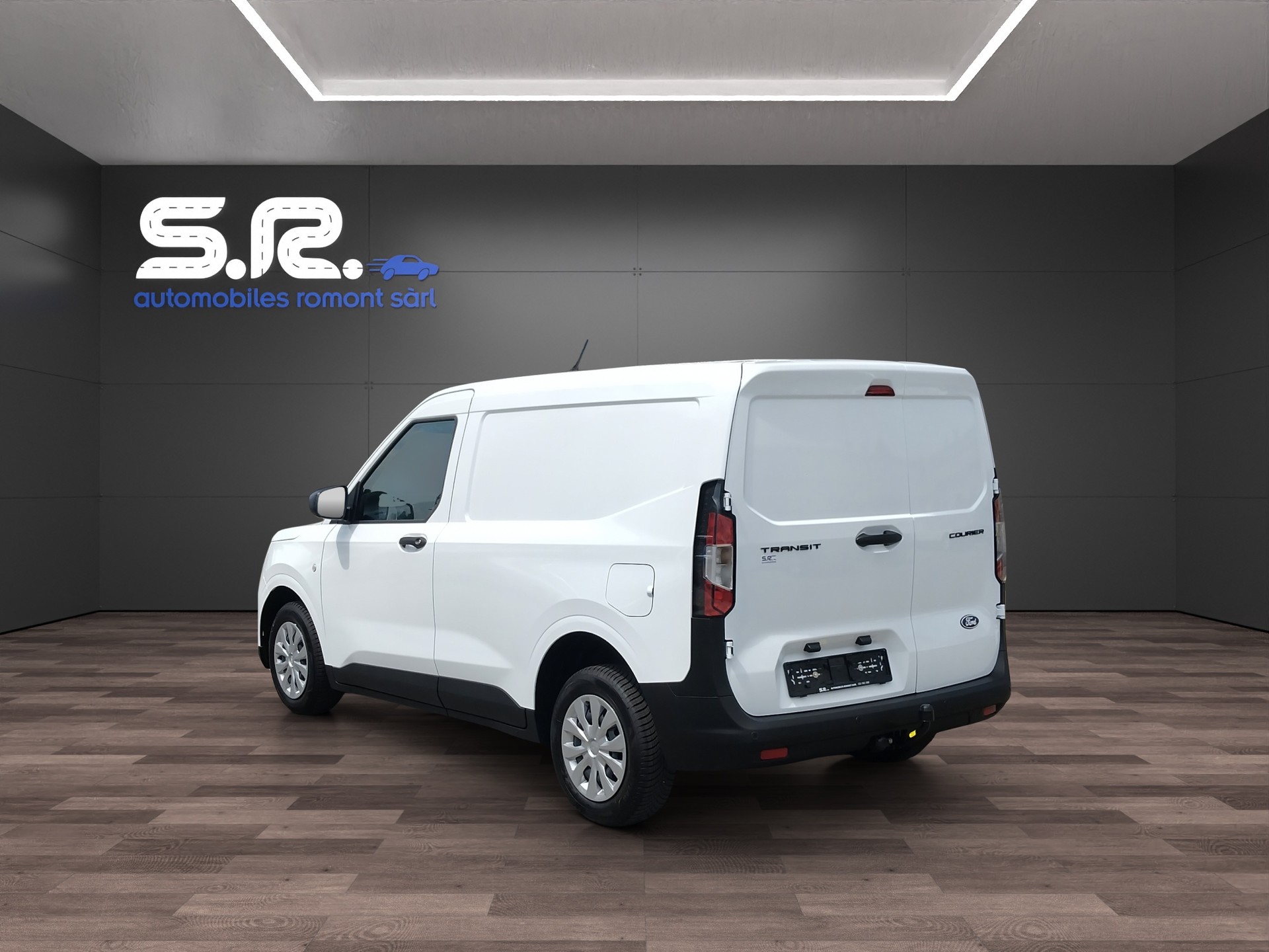 FORD Transit Courier Van 1.0 EcoBoost Trend Automat-image-4