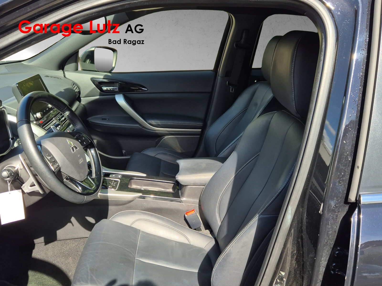 MITSUBISHI Eclipse Cross 2.4 PHEV Instyle 4WD-image-5