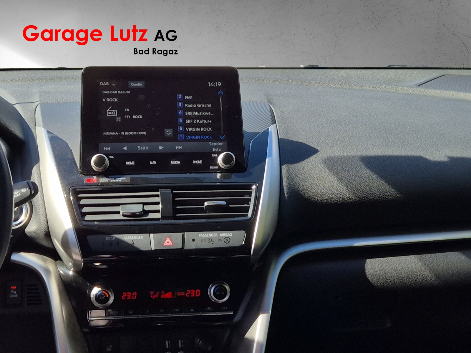 MITSUBISHI Eclipse Cross 2.4 PHEV Instyle 4WD-image-12