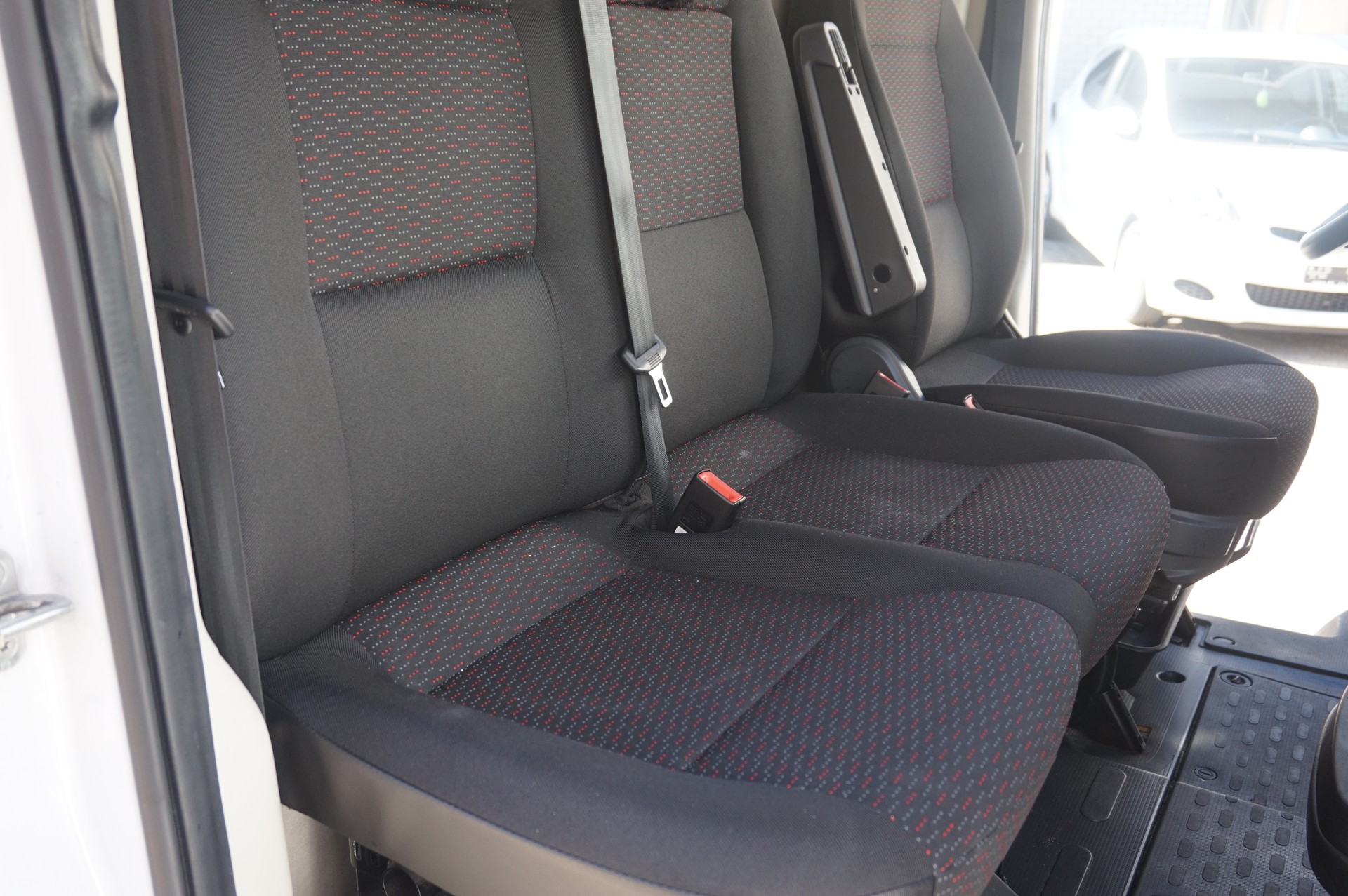 PEUGEOT Boxer 2.2 HDI 335 L3H2-image-10