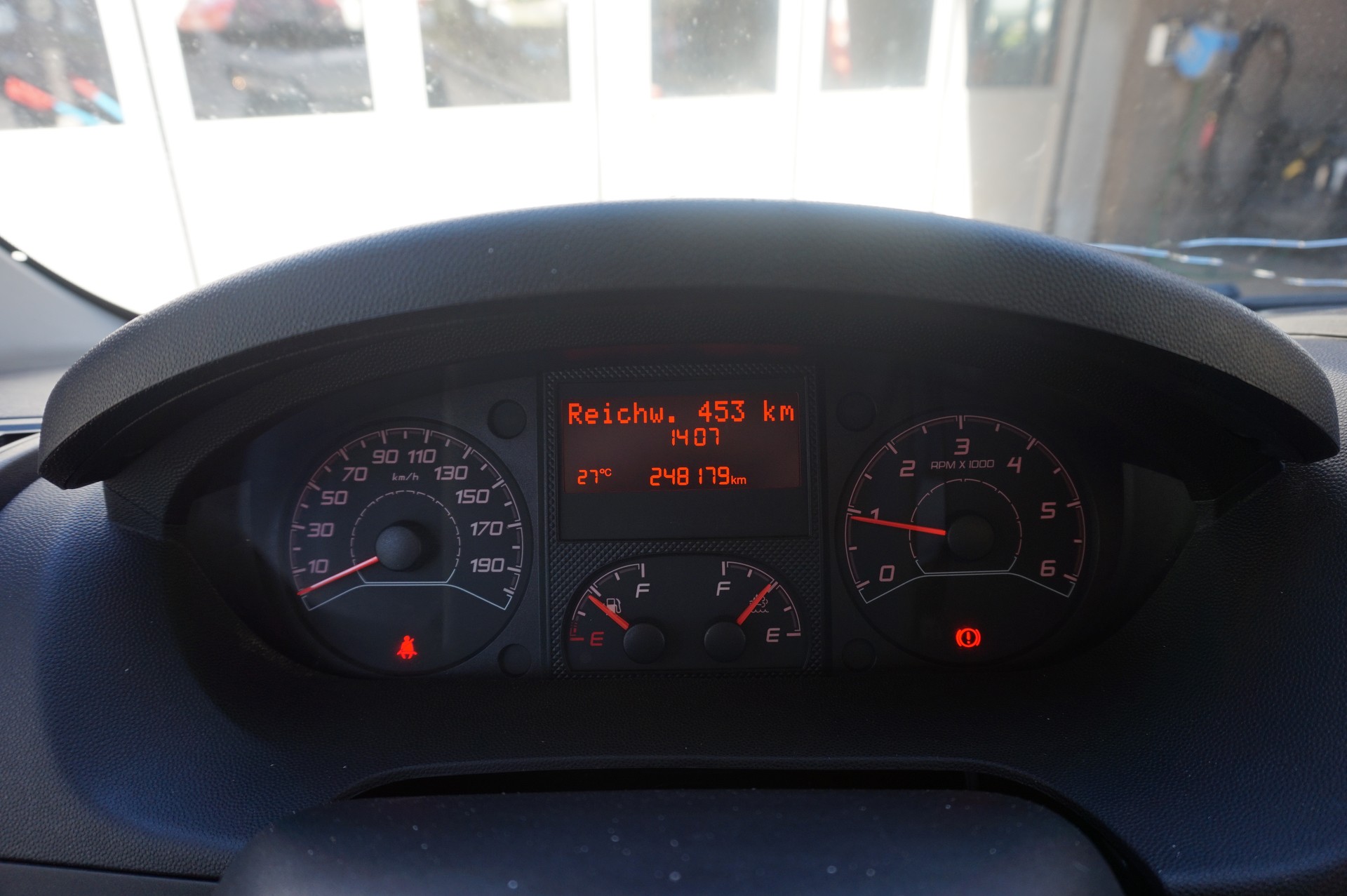 PEUGEOT Boxer 2.2 HDI 335 L3H2-image-7