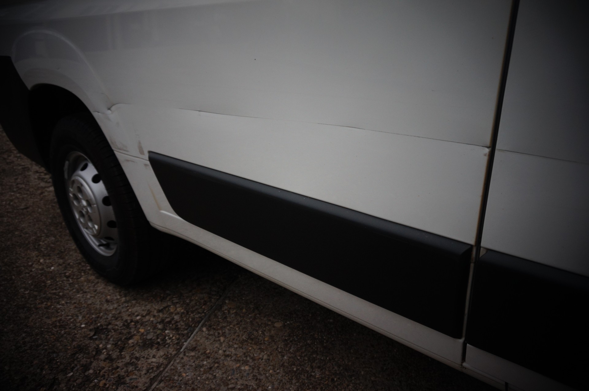 PEUGEOT Boxer 2.2 HDI 335 L3H2-image-4