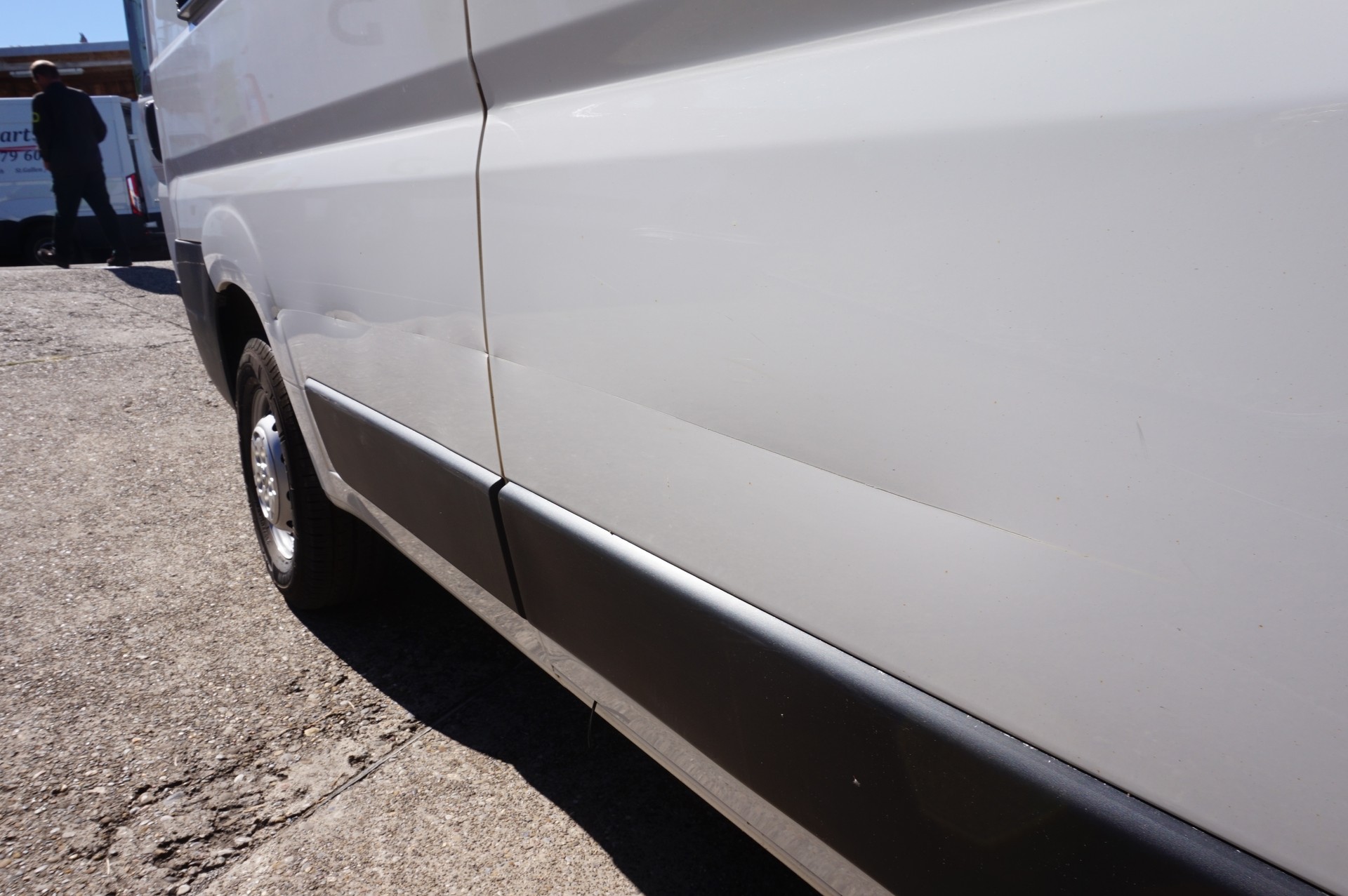 PEUGEOT Boxer 2.2 HDI 335 L3H2-image-12