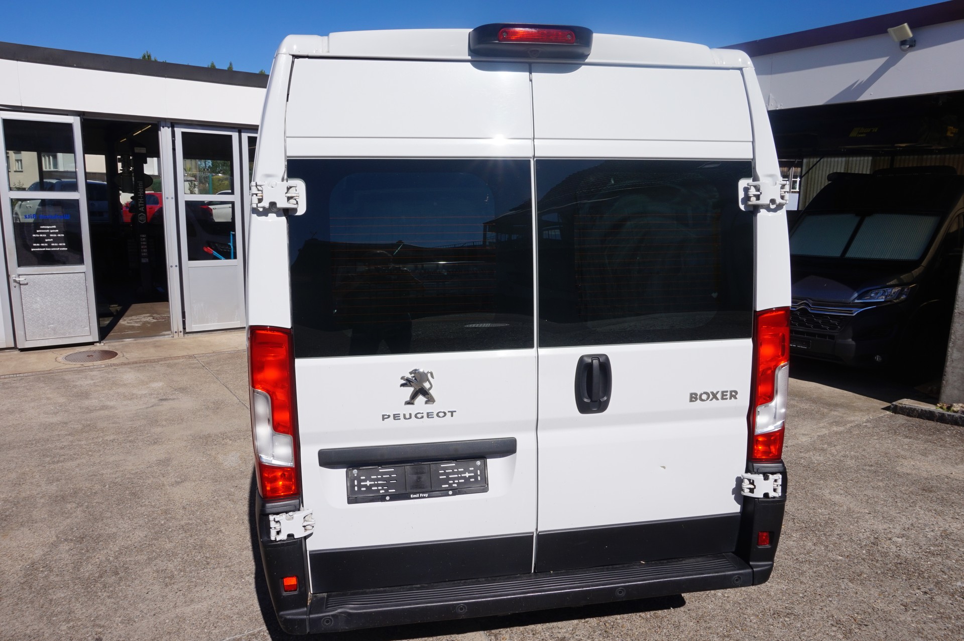 PEUGEOT Boxer 2.2 HDI 335 L3H2-image-6