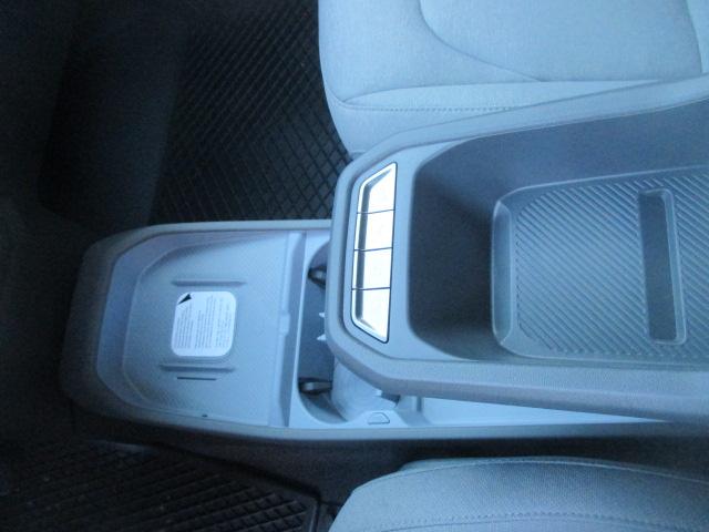KIA EV3 81 kWh Earth-image-11