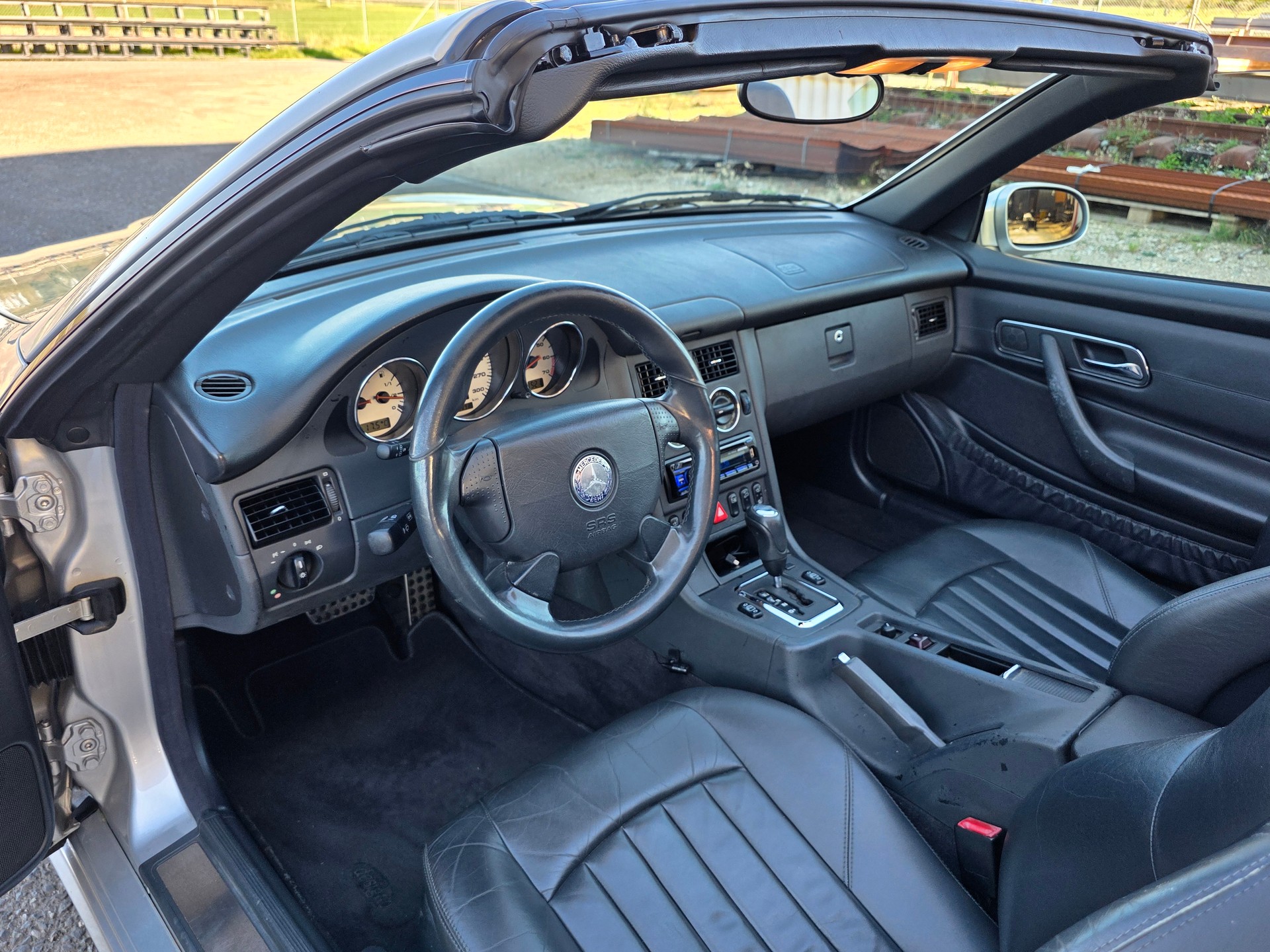 MERCEDES-BENZ SLK 32 AMG Automatic-image-11