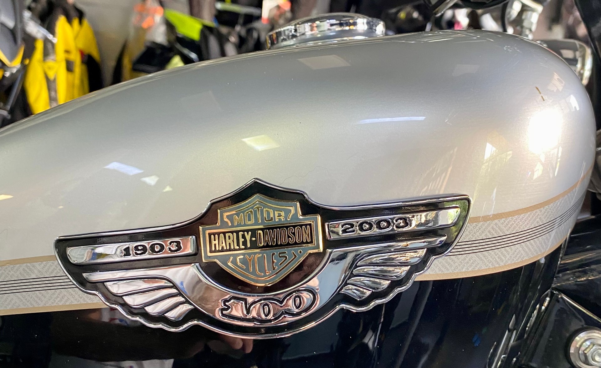 HARLEY-DAVIDSON XL 883 C53 Custom CENTENARIO-image-1