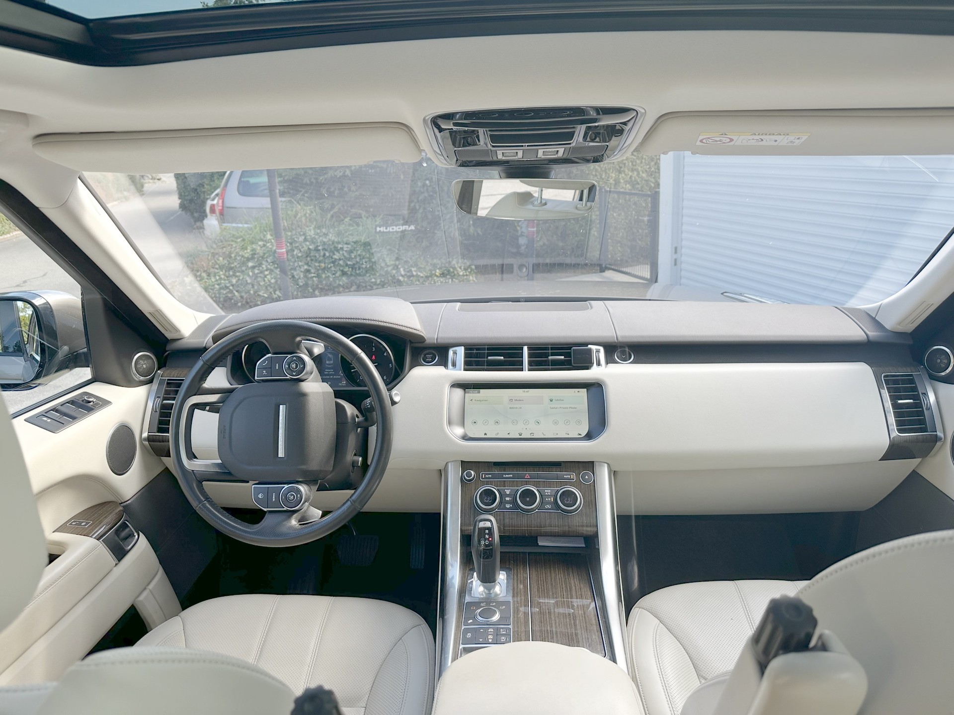 LAND ROVER 3.0 TDV6 HSE-image-2