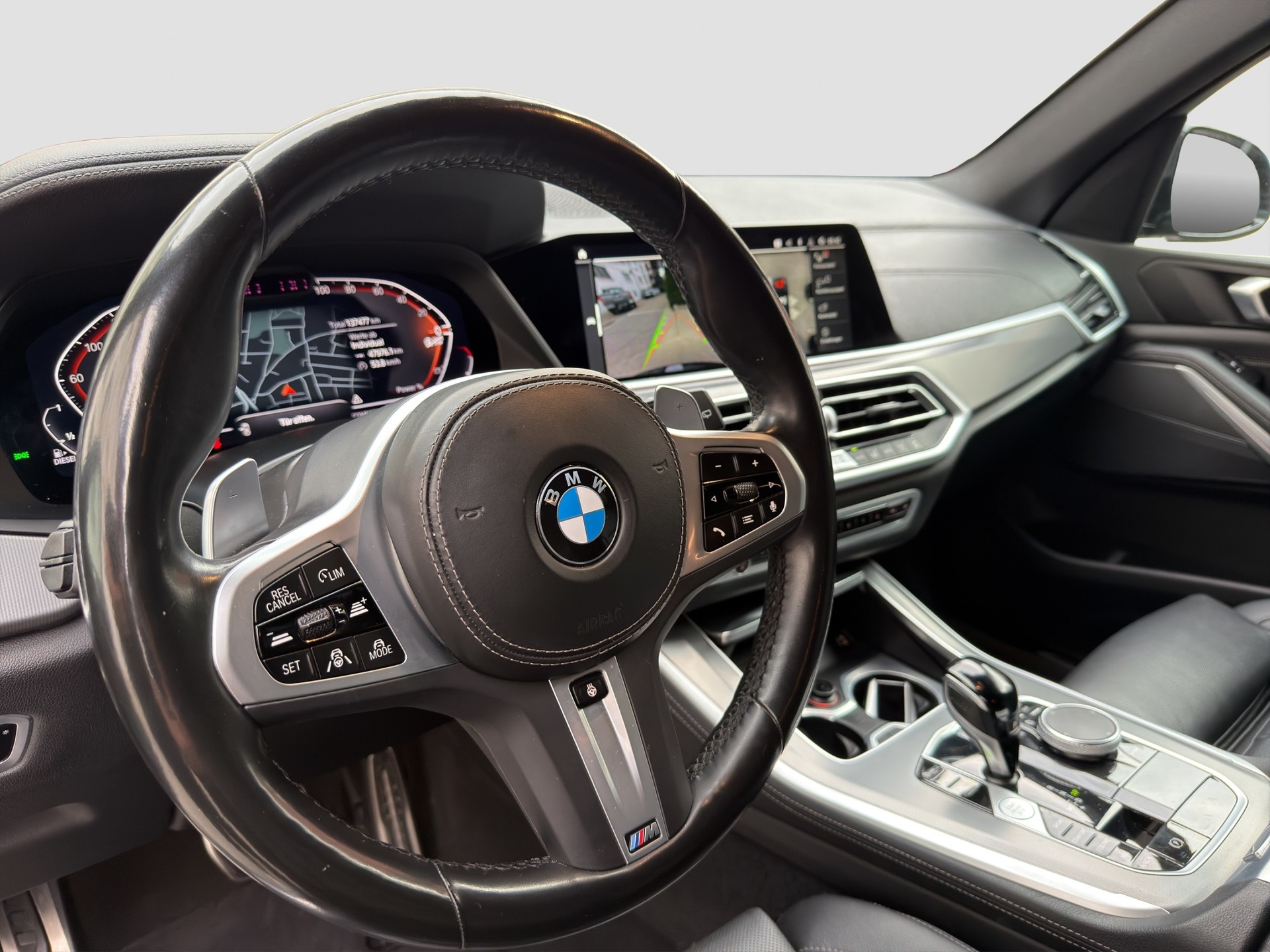 BMW X5 xDrive 48V 40d M Sport Steptronic-image-9
