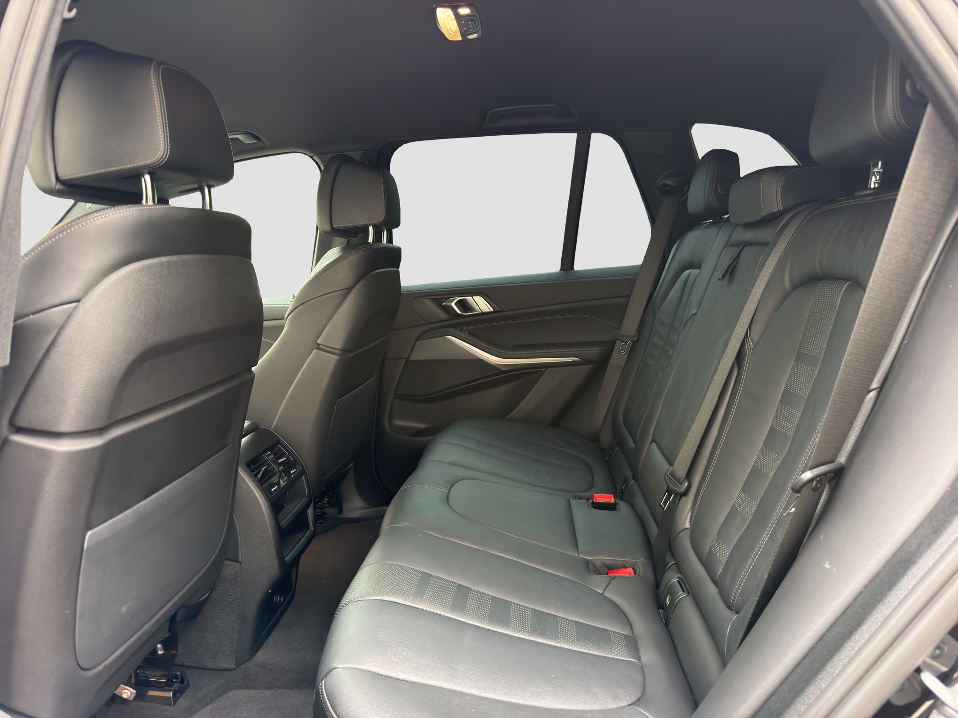 BMW X5 xDrive 48V 40d M Sport Steptronic-image-6