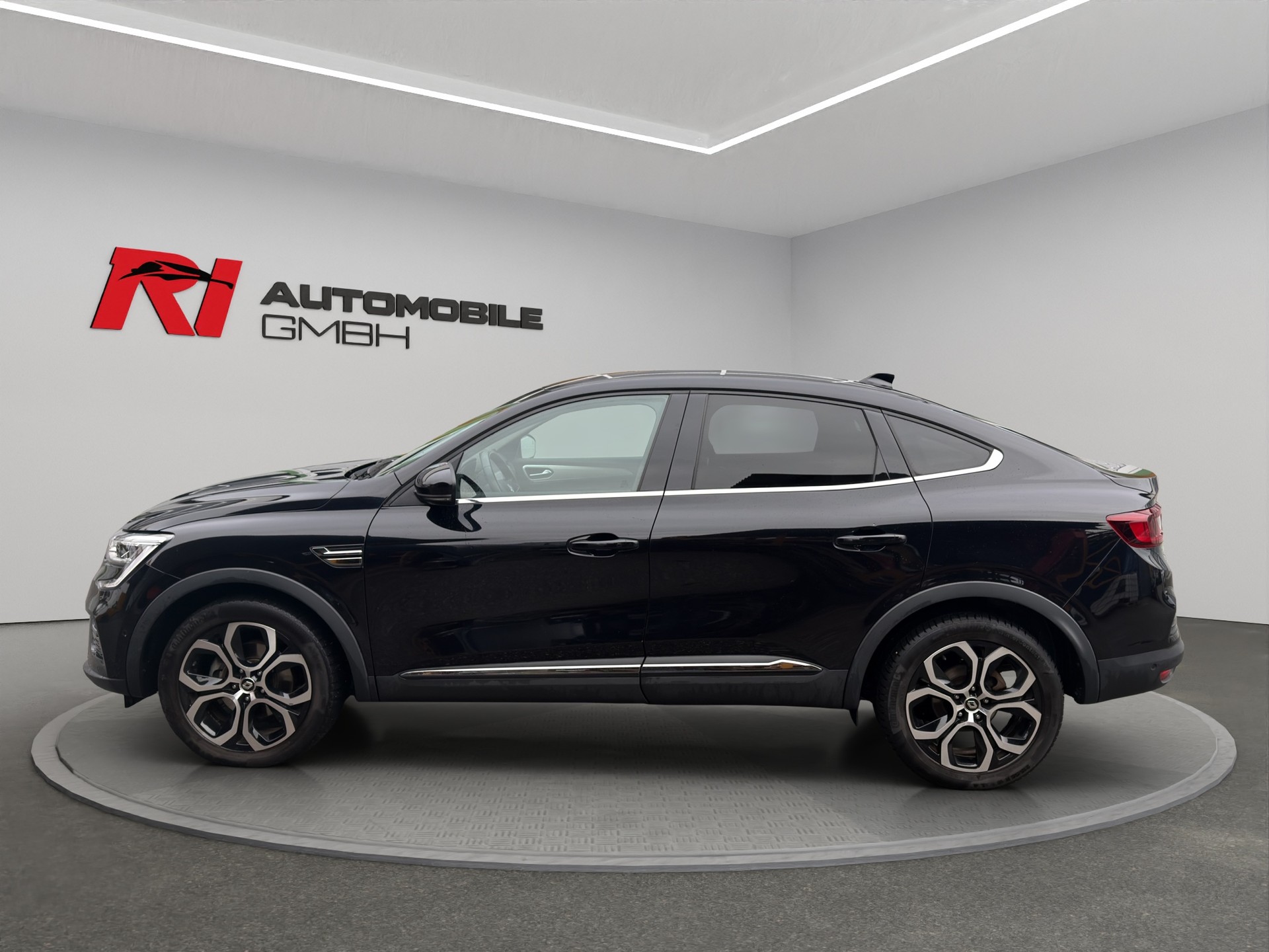 RENAULT Arkana 1.6 E-Tech Intens-image-2