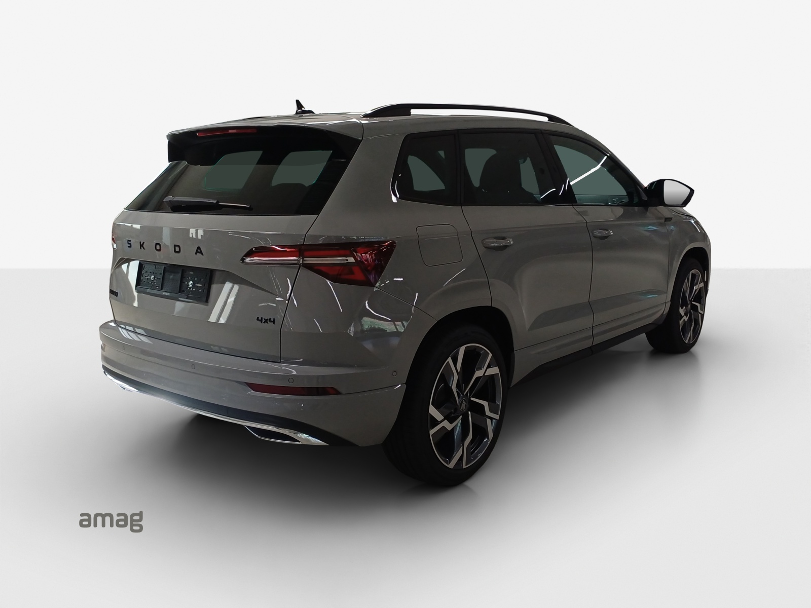 SKODA Karoq 2.0 TSI SportLine 4x4 DSG-image-4