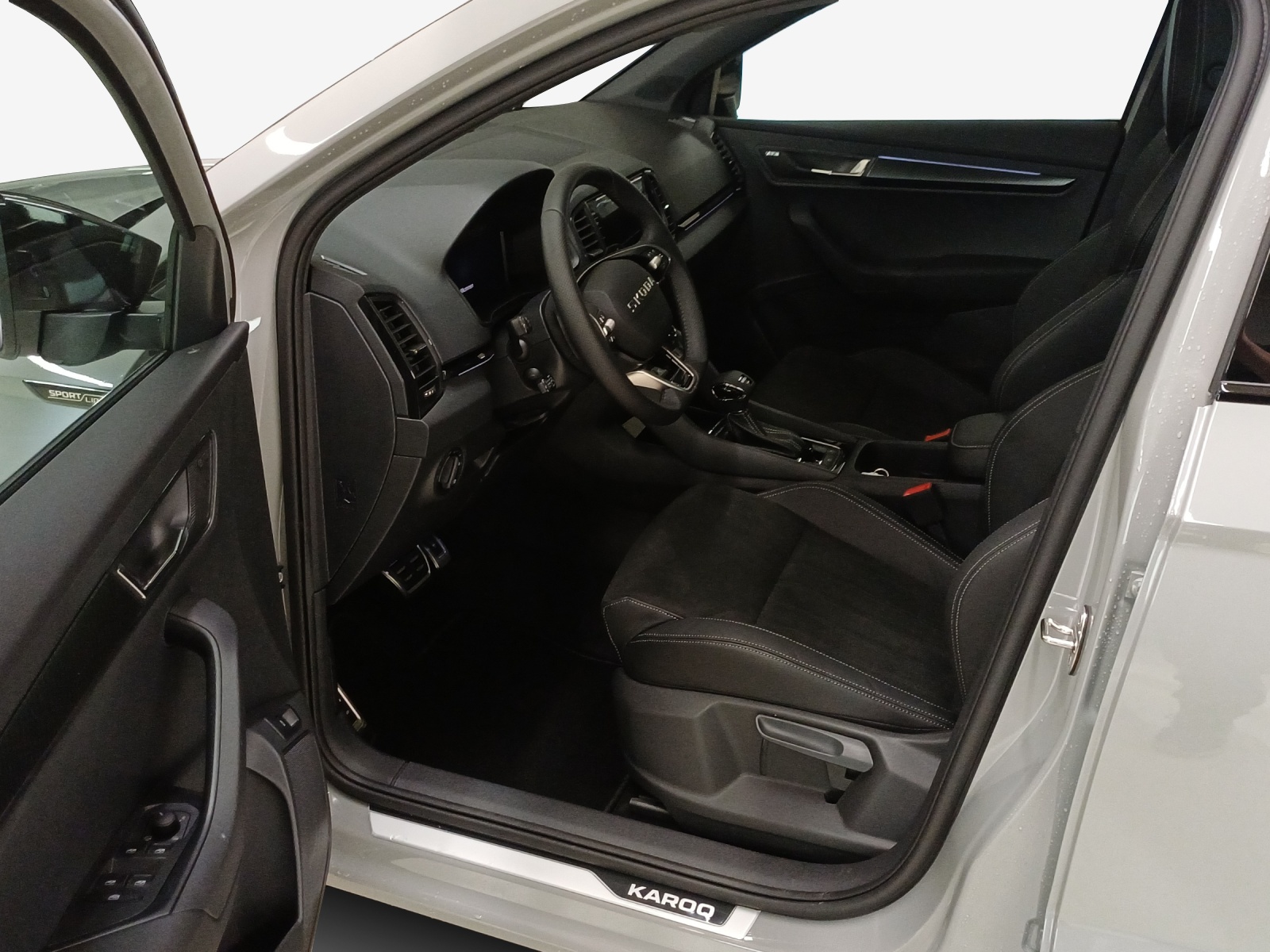 SKODA Karoq 2.0 TSI SportLine 4x4 DSG-image-7