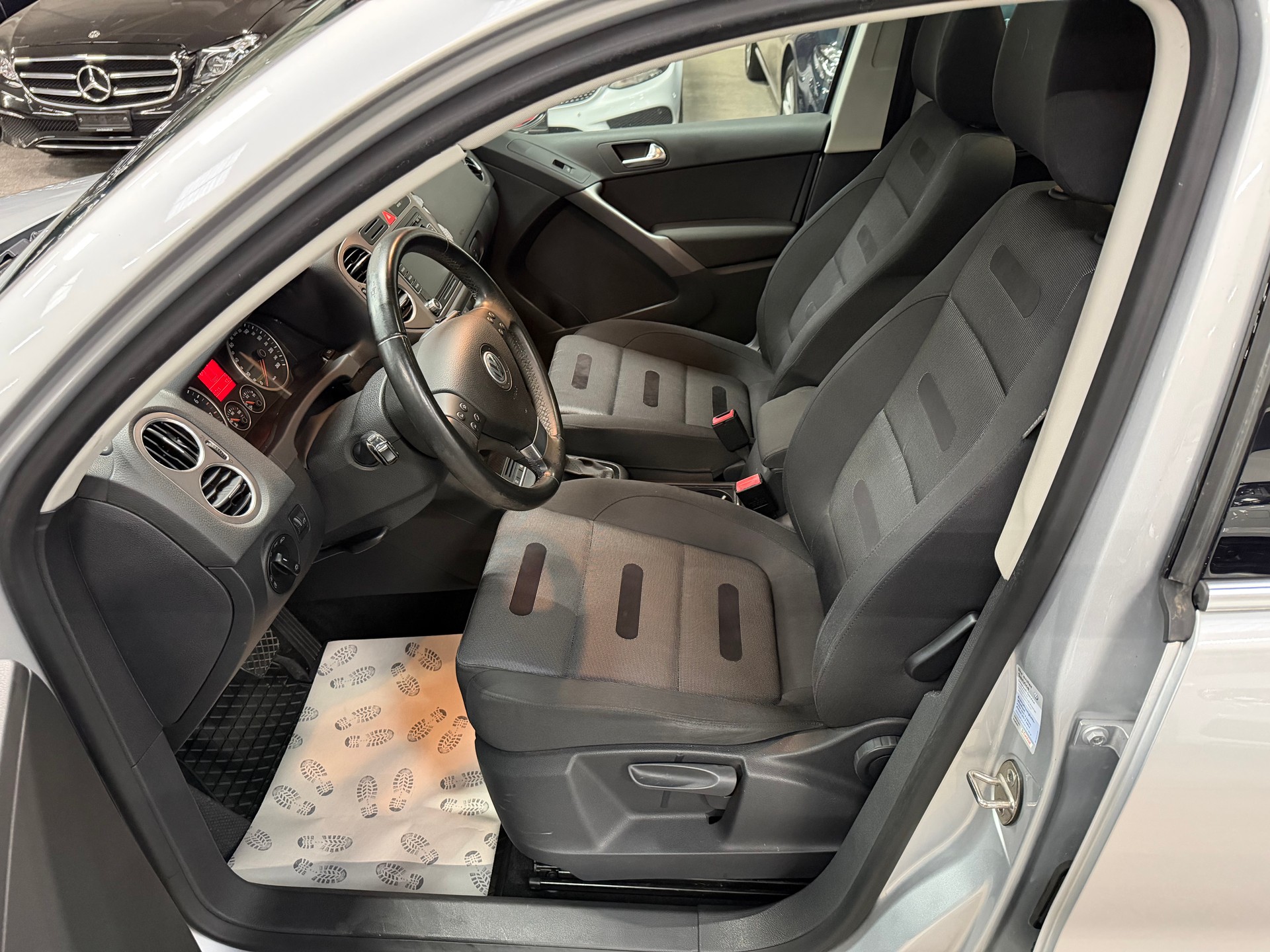 VW Tiguan 2.0 TSI Sport&Style Tiptronic-image-10