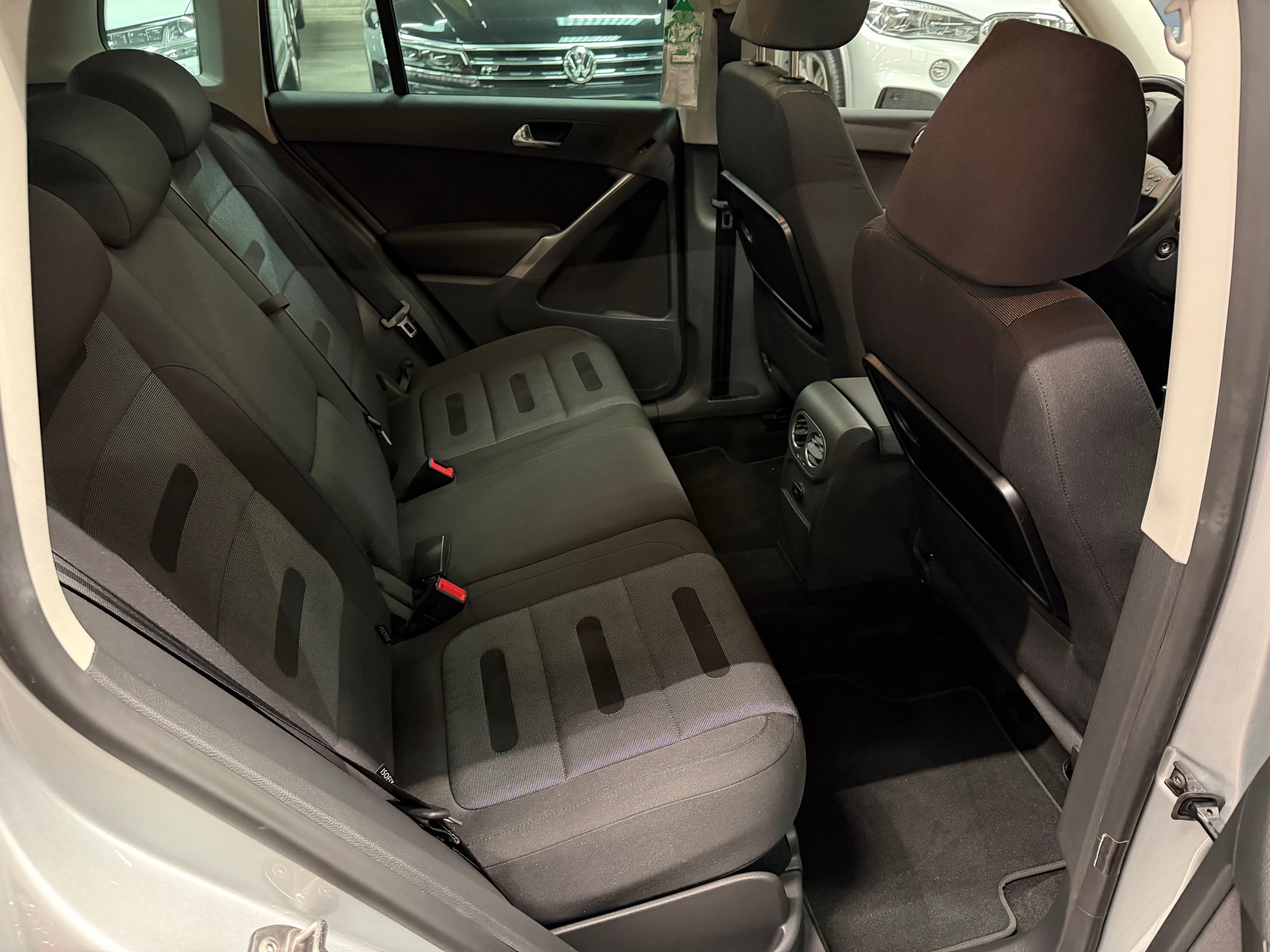 VW Tiguan 2.0 TSI Sport&Style Tiptronic-image-12