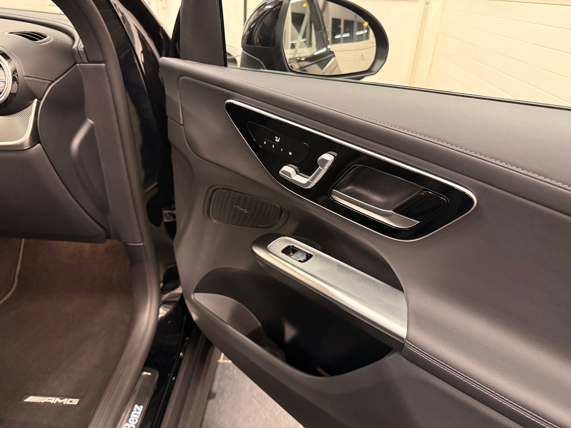 MERCEDES-BENZ GLC 200 4Matic 9G-Tronic-image-9