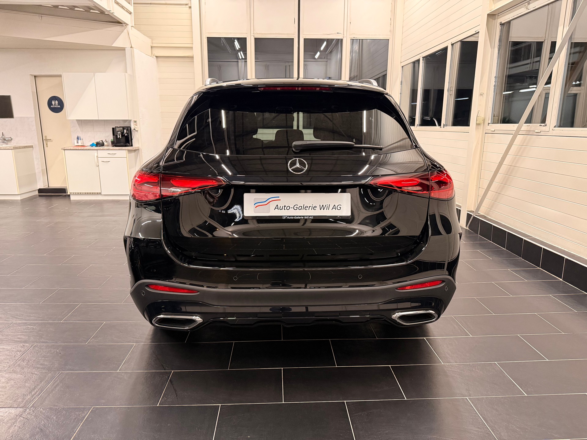 MERCEDES-BENZ GLC 200 4Matic 9G-Tronic-image-5