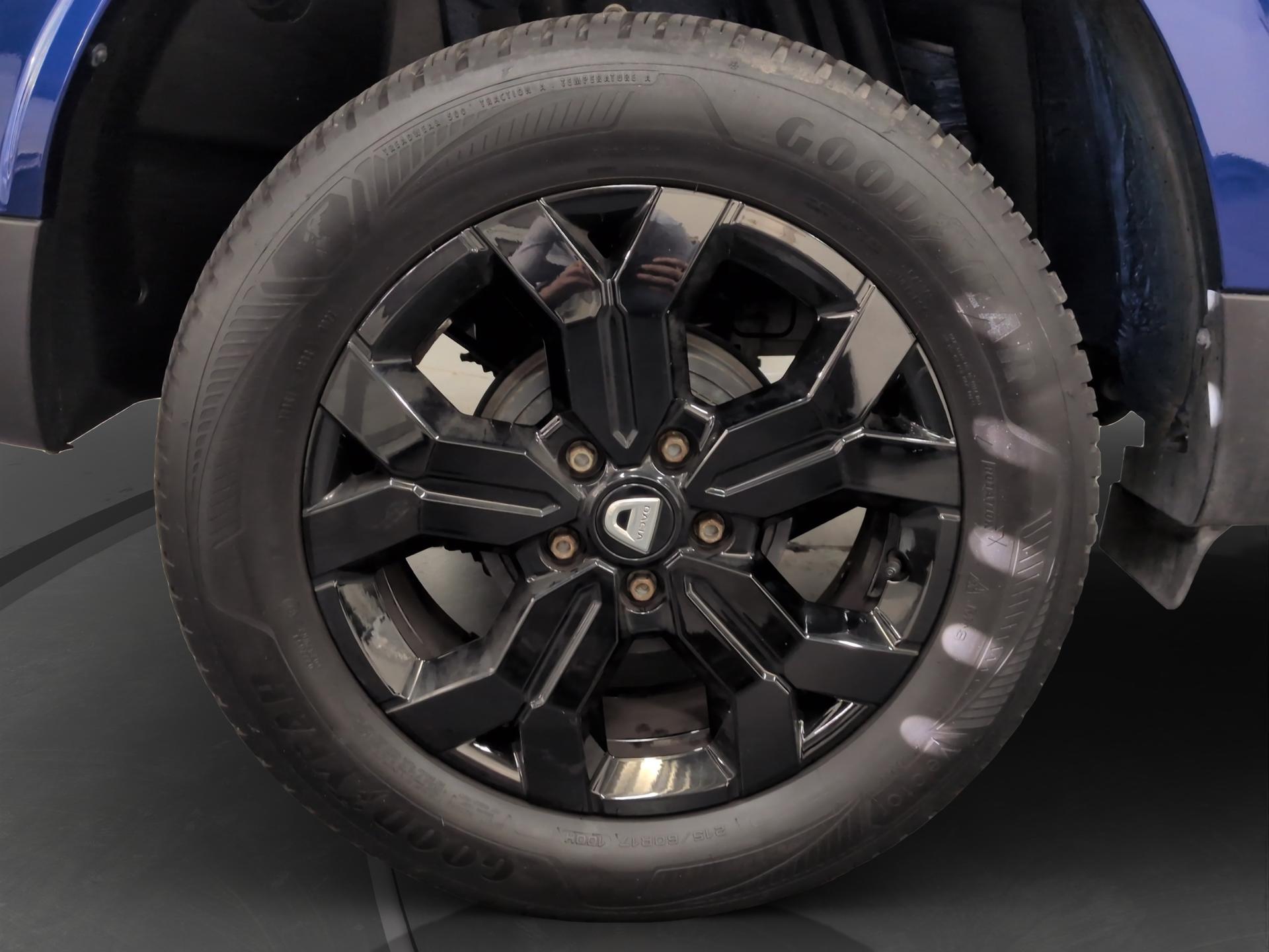 DACIA Duster TCe 150 Extreme 4x4-image-27
