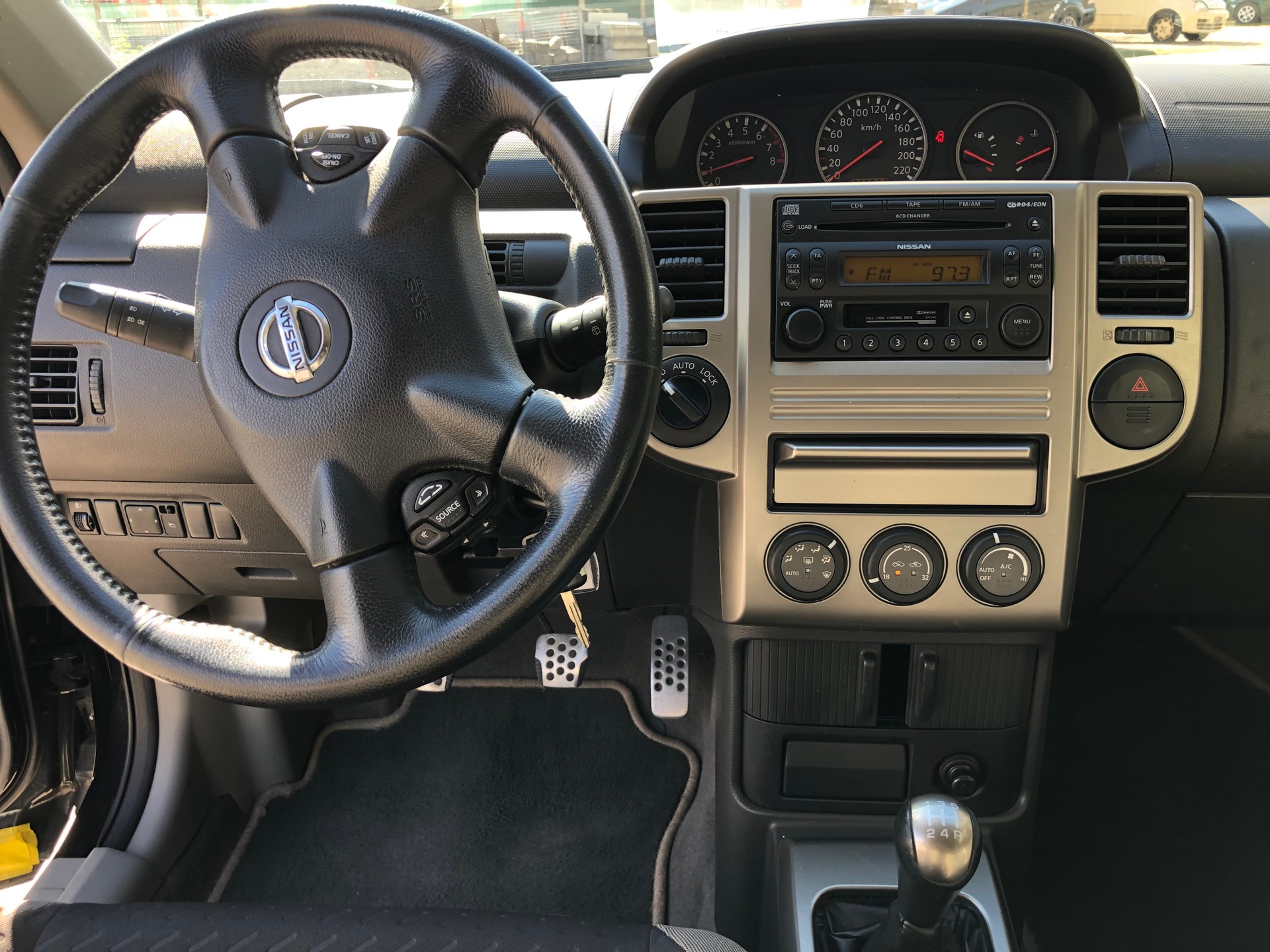 NISSAN X-Trail 2.5 16V LE 4WD-image-13