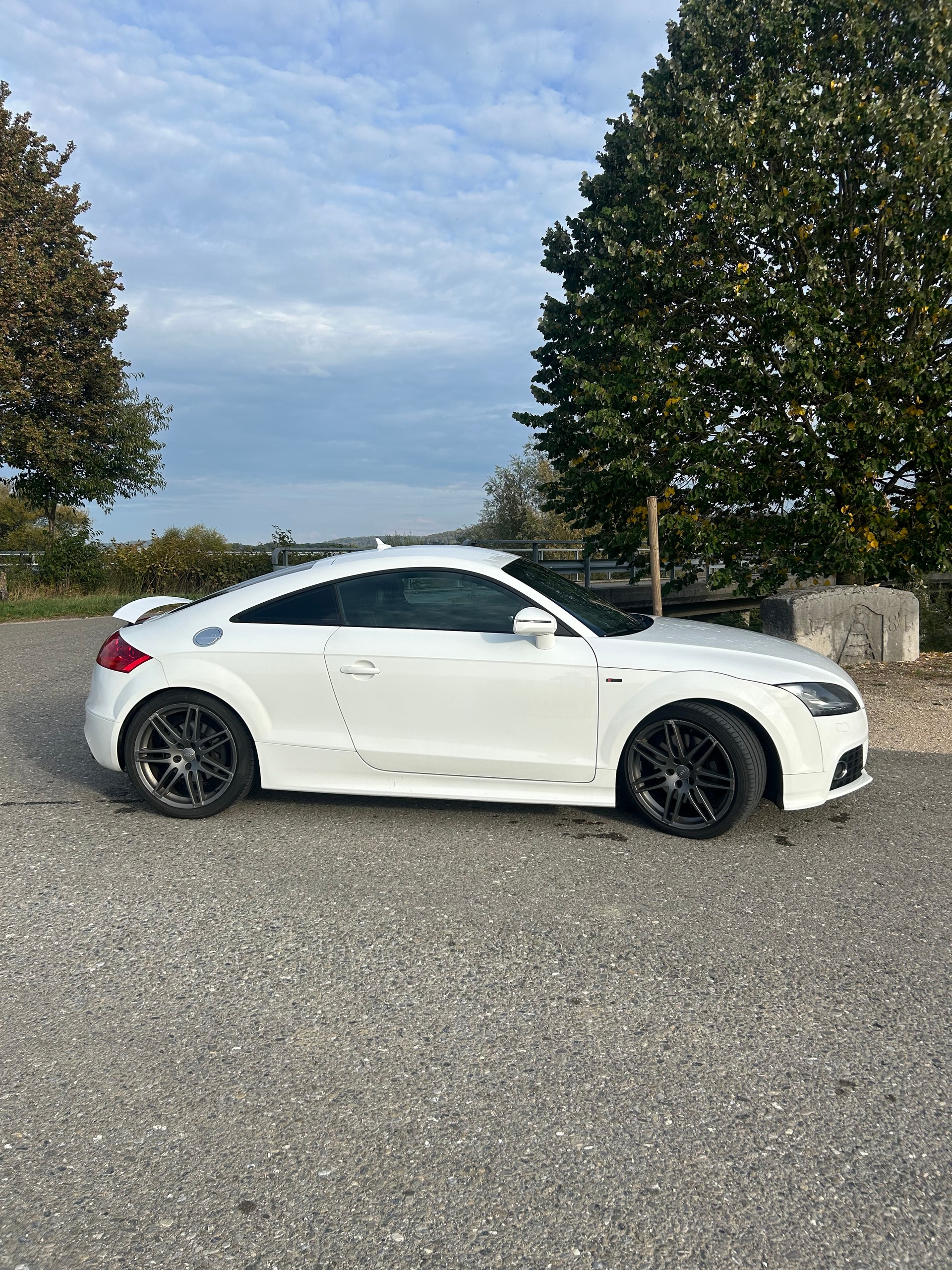 AUDI 2.0 TFSI quattro-image-0