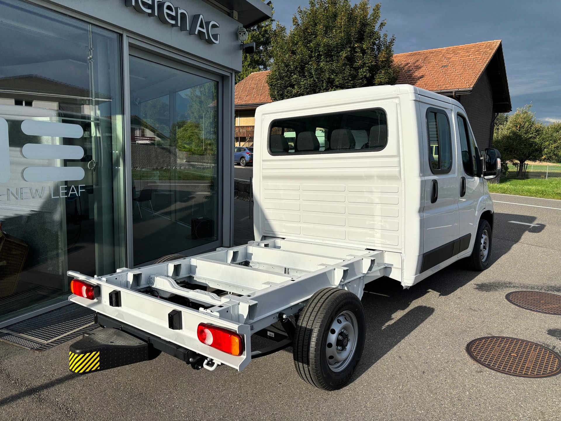 PEUGEOT Boxer 2.2 HDI 335 L2 Doppel Kabine-image-3