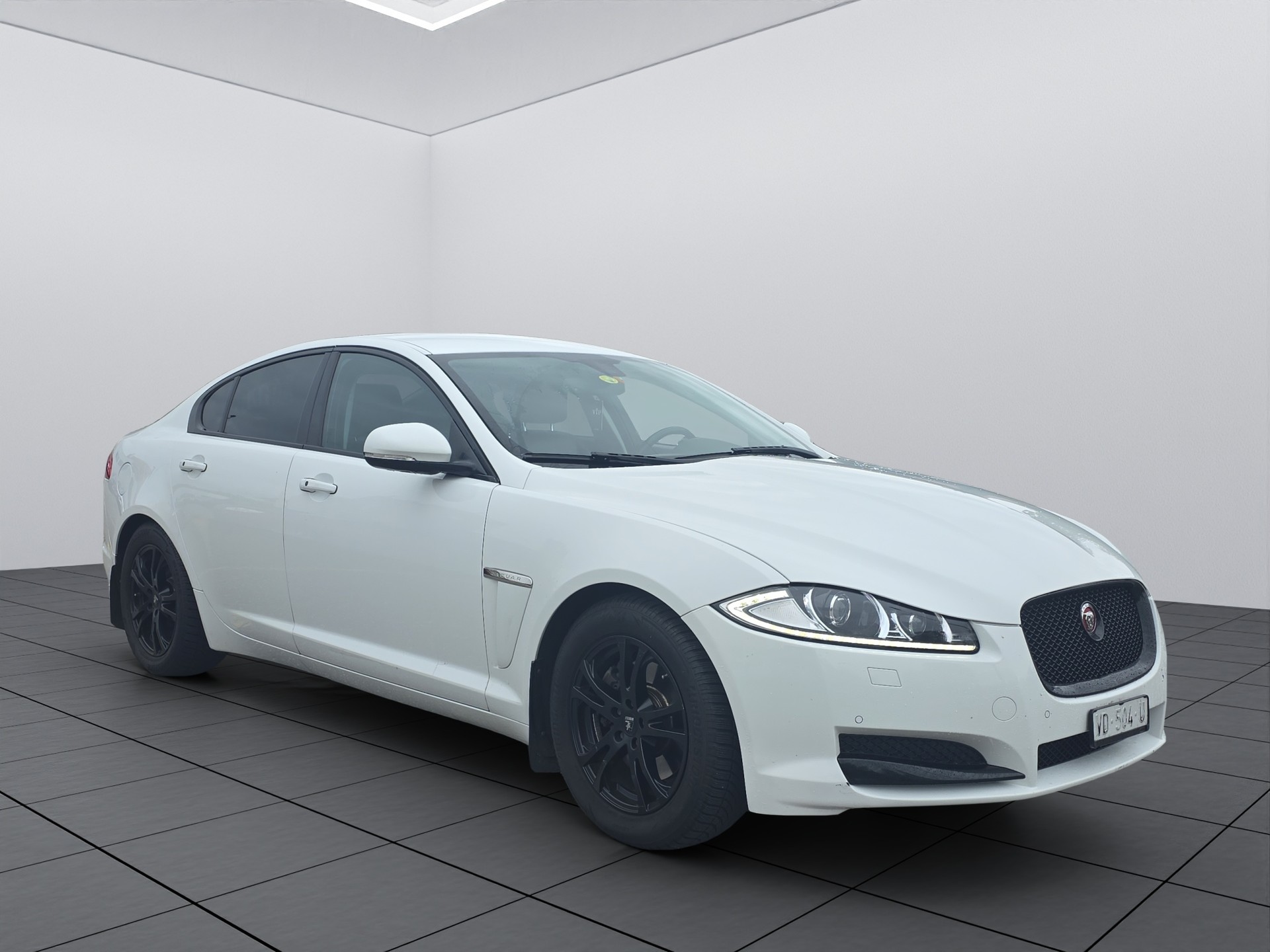JAGUAR XF 2.2d R-Sport-image-7