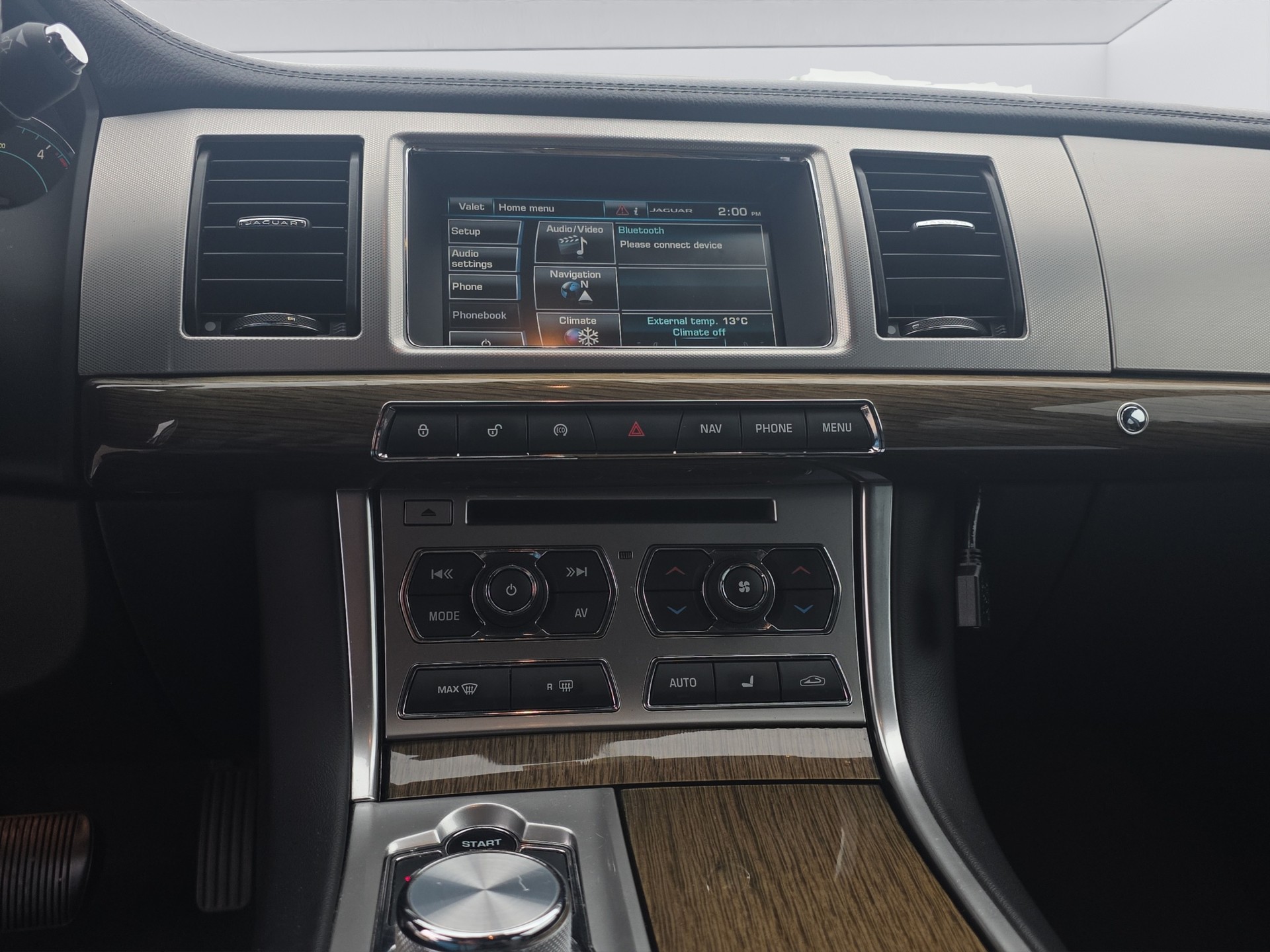 JAGUAR XF 2.2d R-Sport-image-13