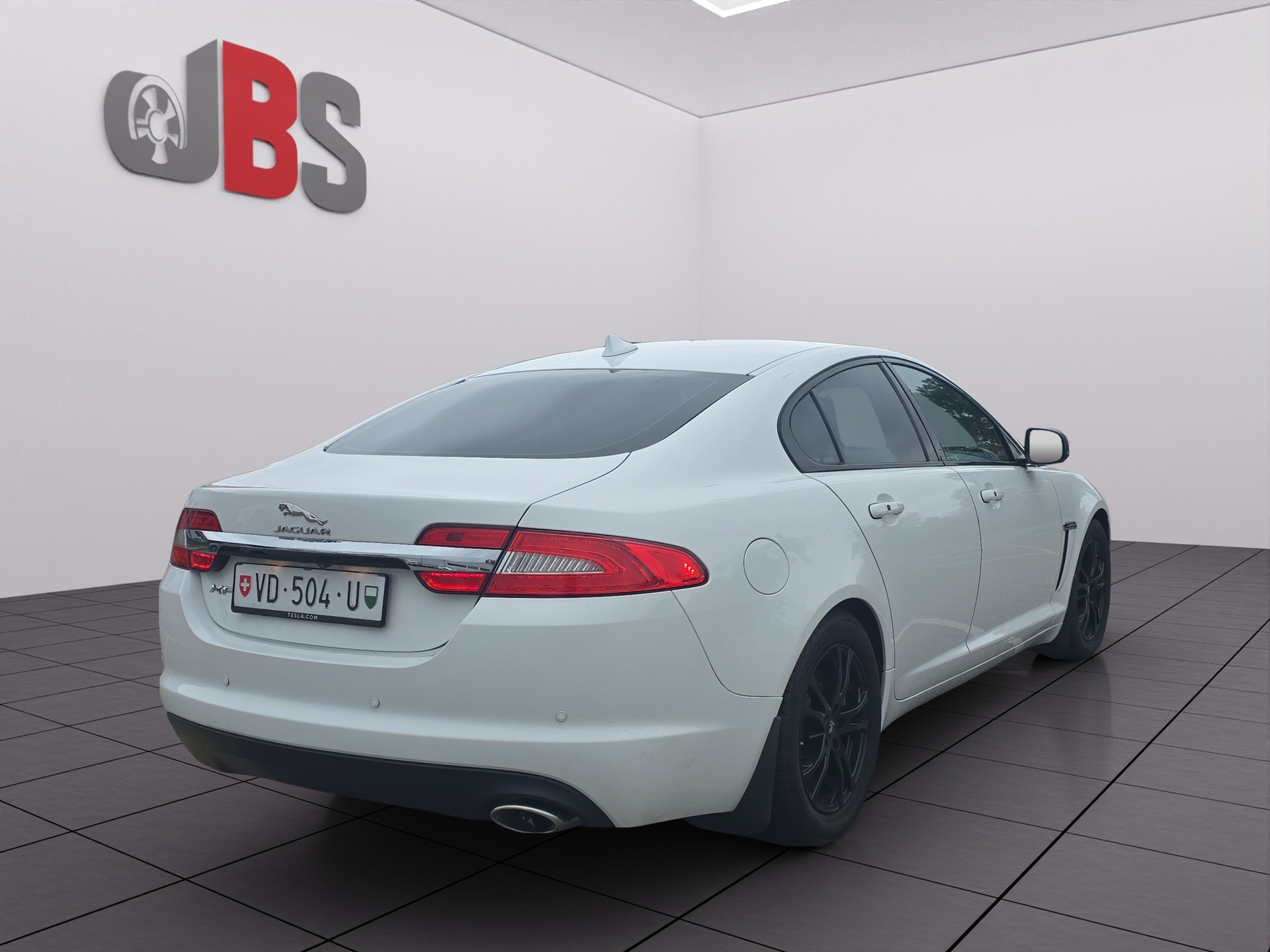 JAGUAR XF 2.2d R-Sport-image-4