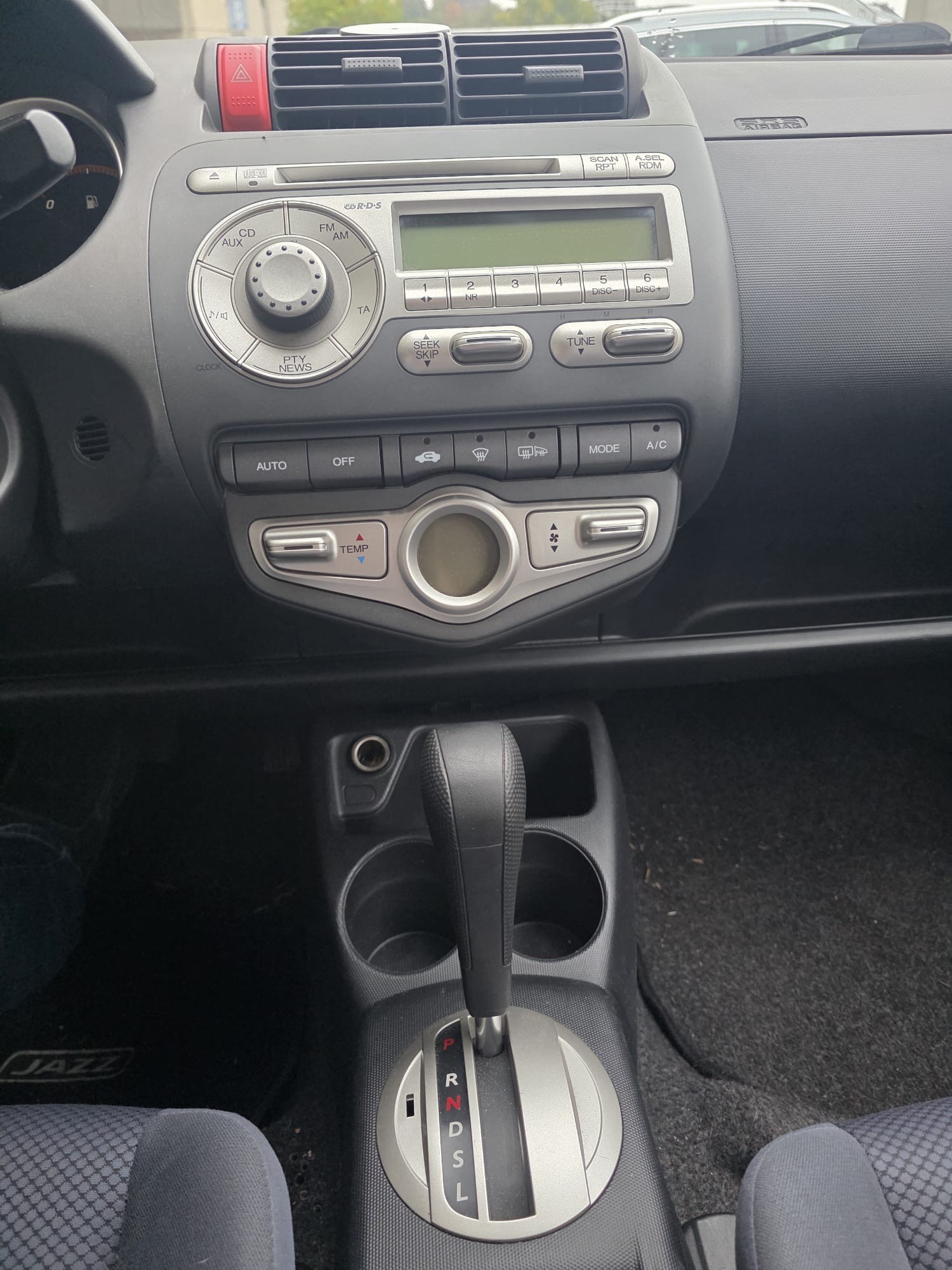 HONDA Jazz 1.4i ES-image-11