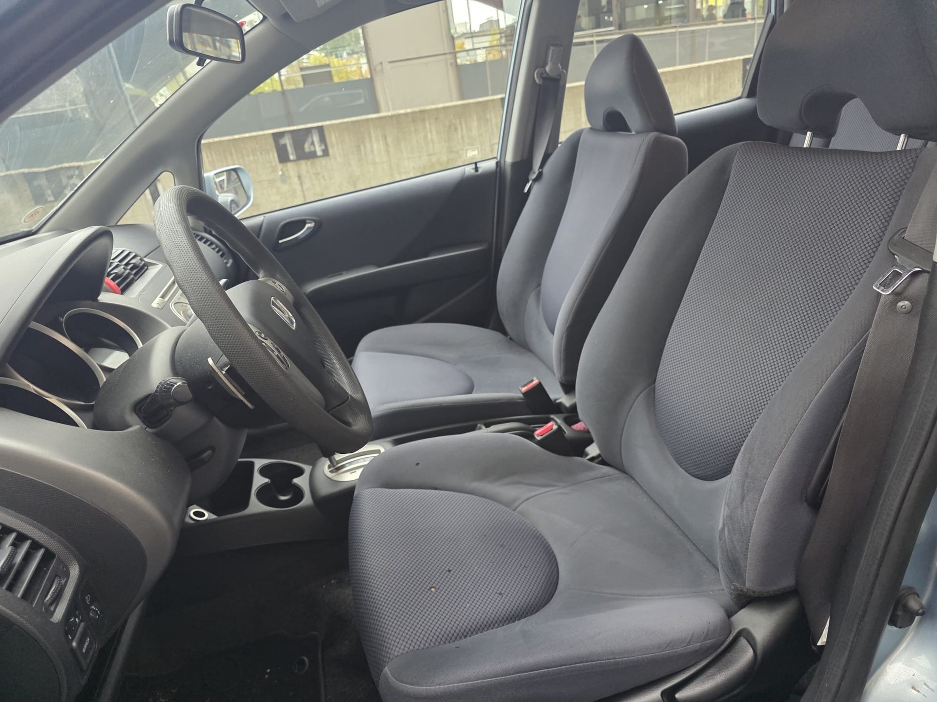 HONDA Jazz 1.4i ES-image-9